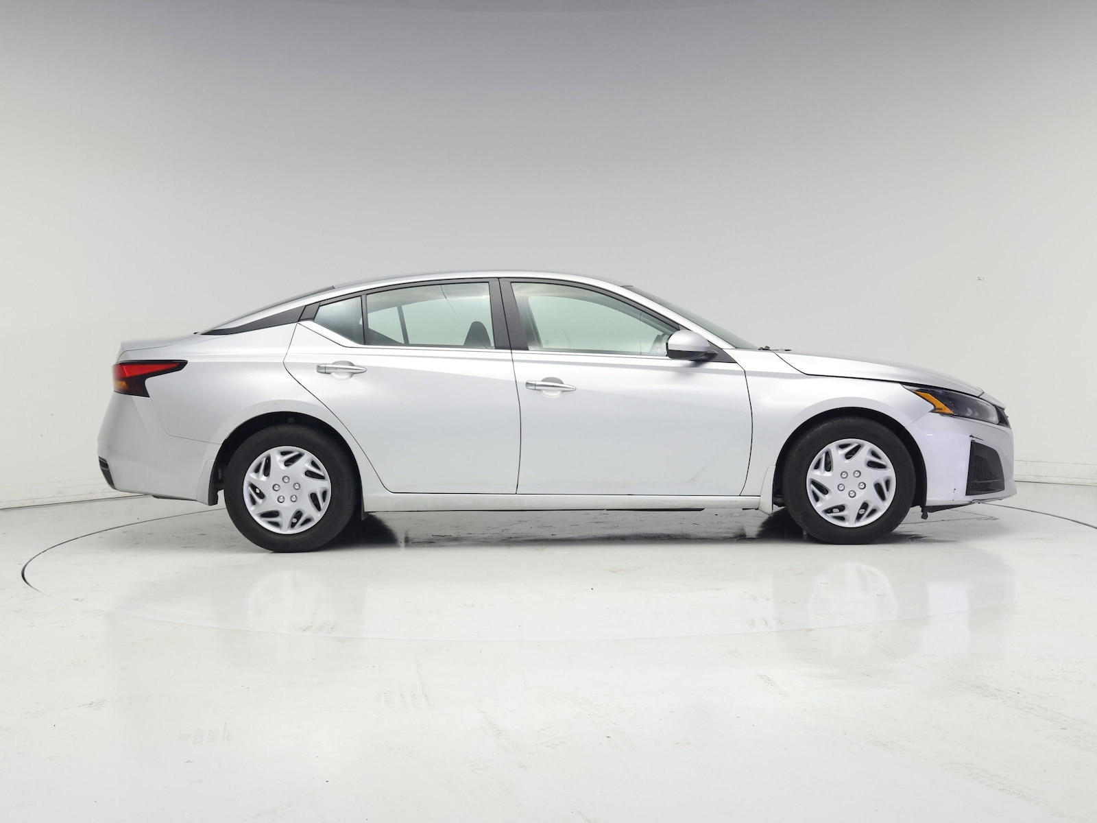 2023 Nissan Altima S - Photo 8