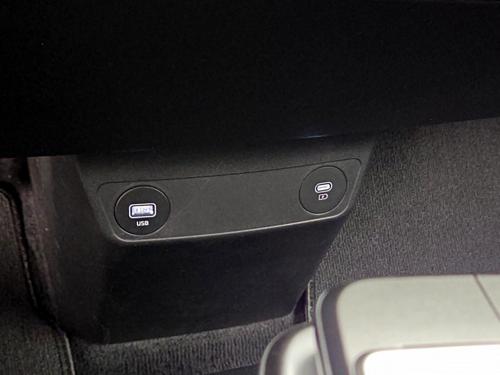 2024 Kia EV6 Light L/R - Photo 20