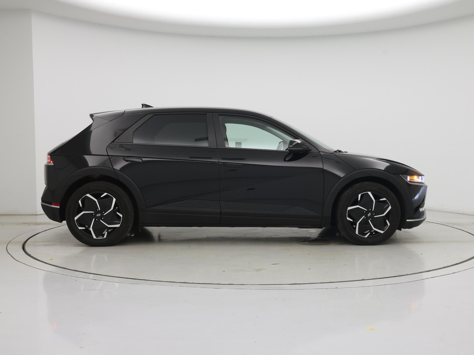 2024 Hyundai IONIQ 5 SEL - Photo 8
