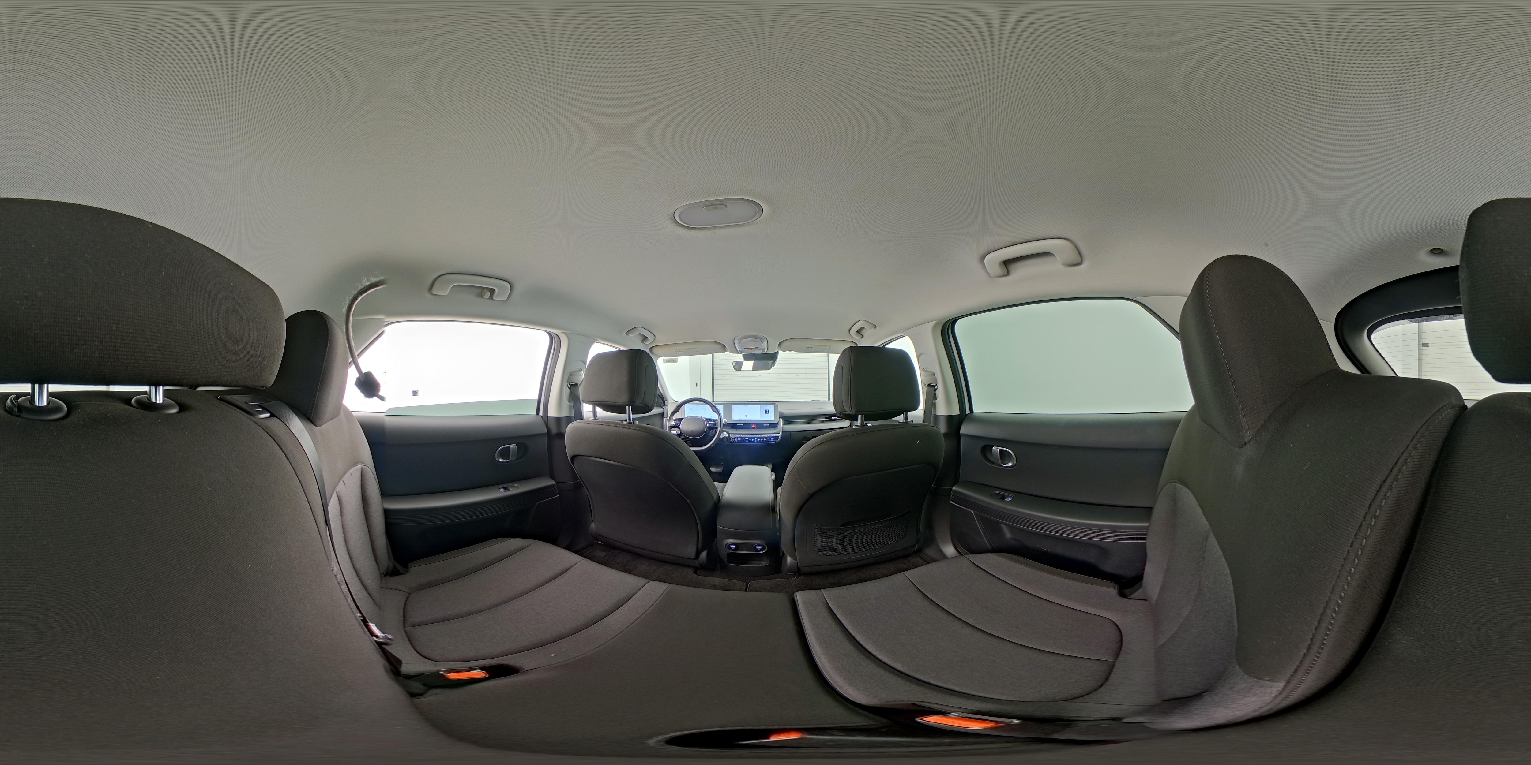 2024 Hyundai IONIQ 5 SE - Photo 26