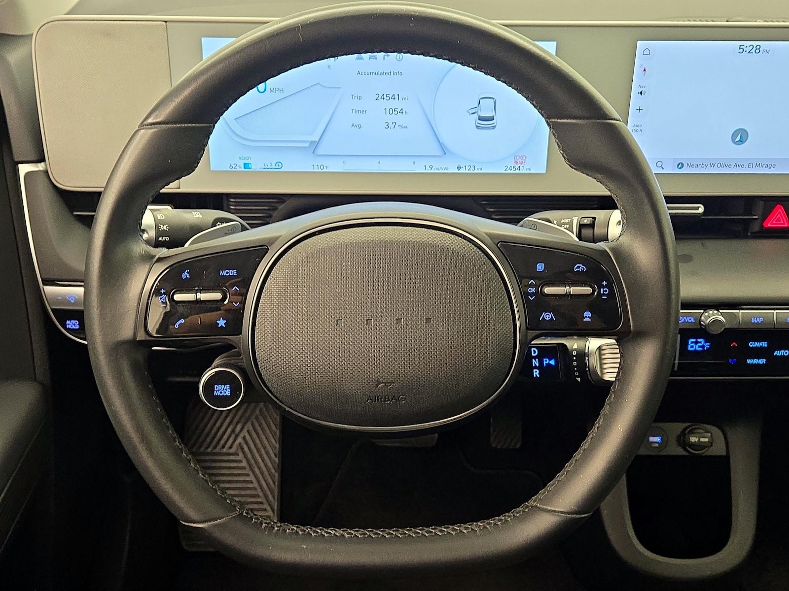2024 Hyundai IONIQ 5 SE - Photo 11