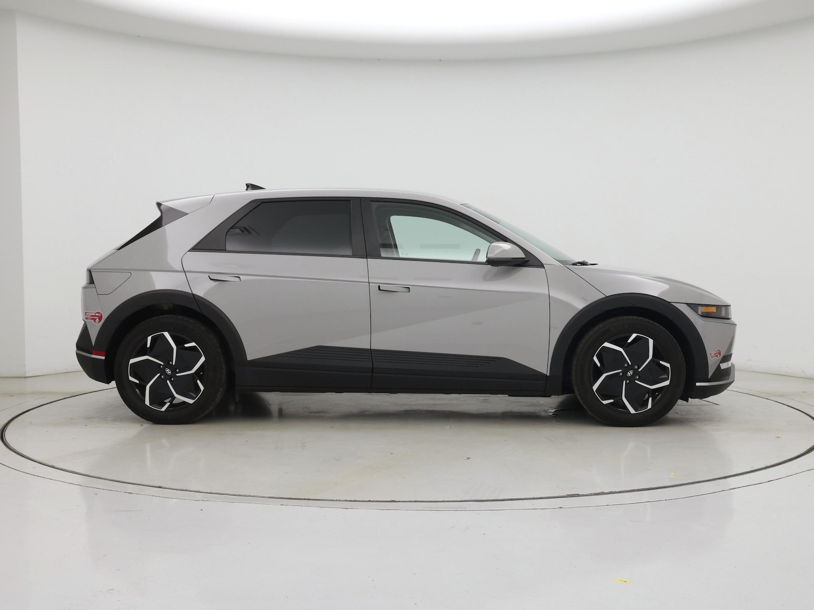 2024 Hyundai IONIQ 5 SEL - Photo 8