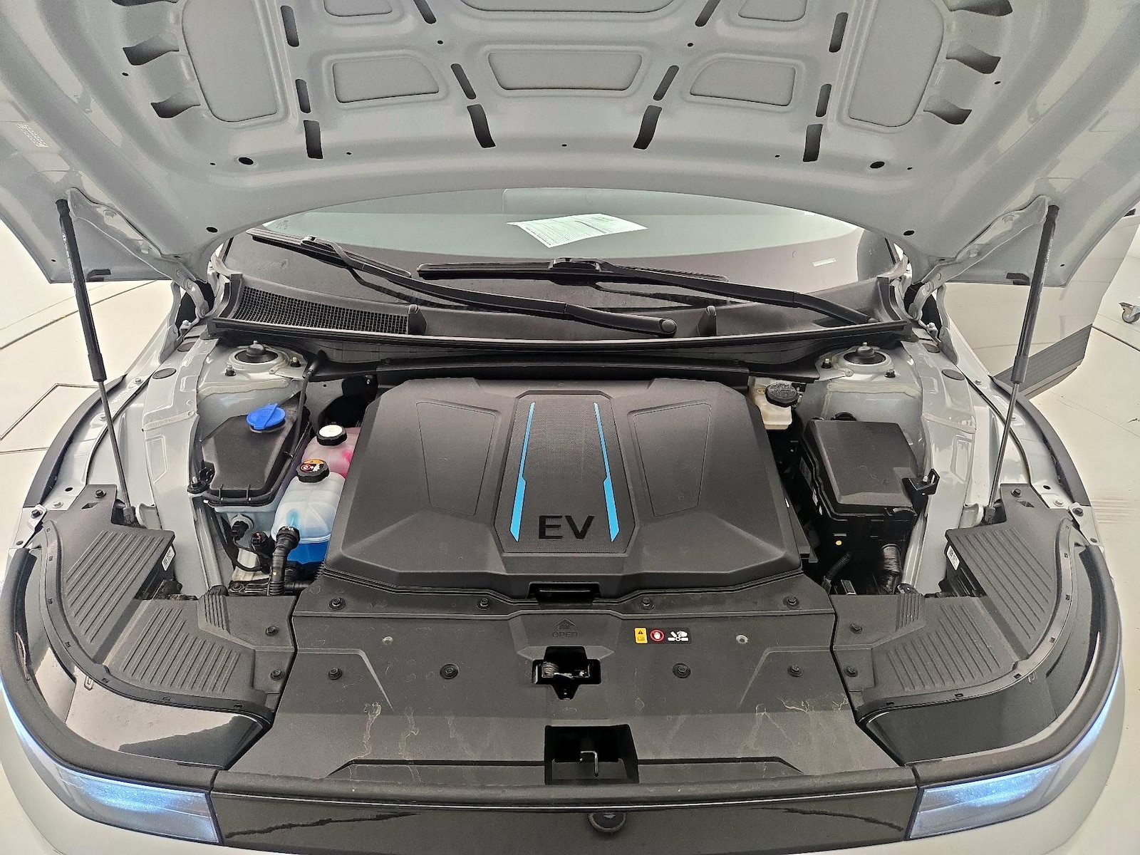 2024 Hyundai IONIQ 5 SEL - Photo 23