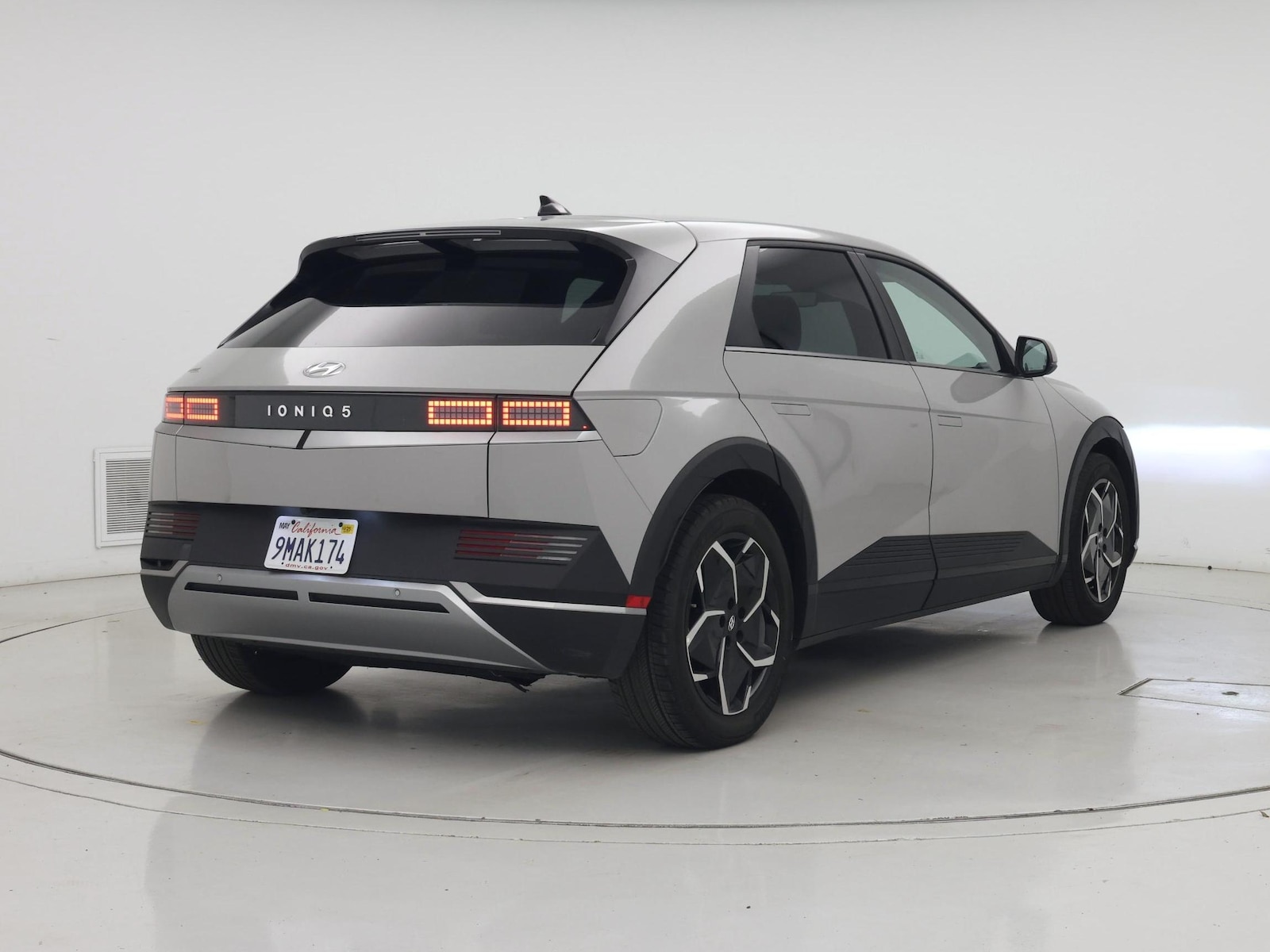 2024 Hyundai IONIQ 5 SEL - Photo 9