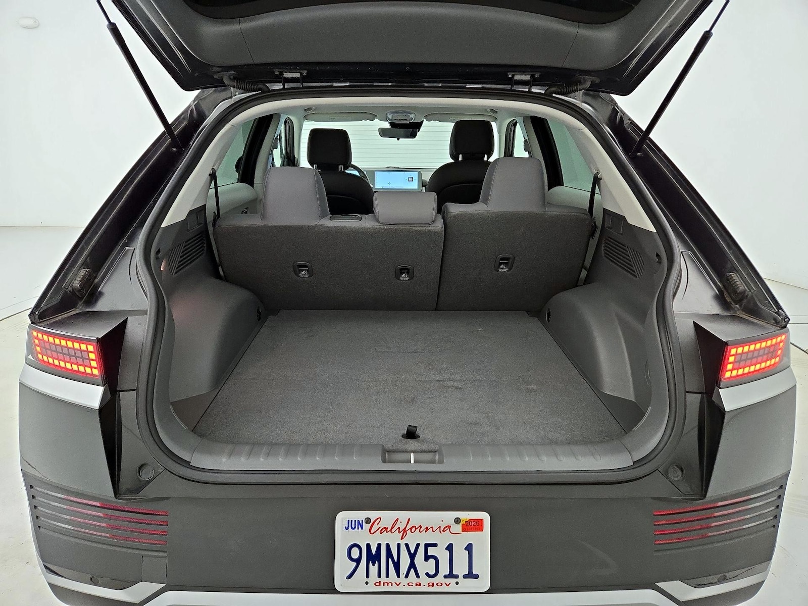 2024 Hyundai IONIQ 5 SE - Photo 22