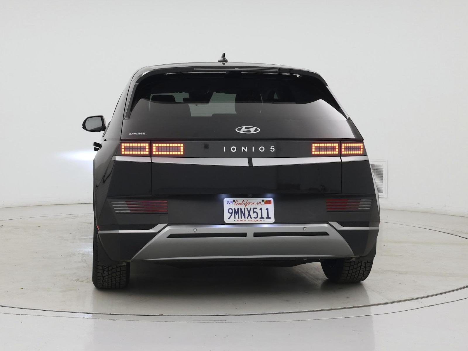 2024 Hyundai IONIQ 5 SE - Photo 7