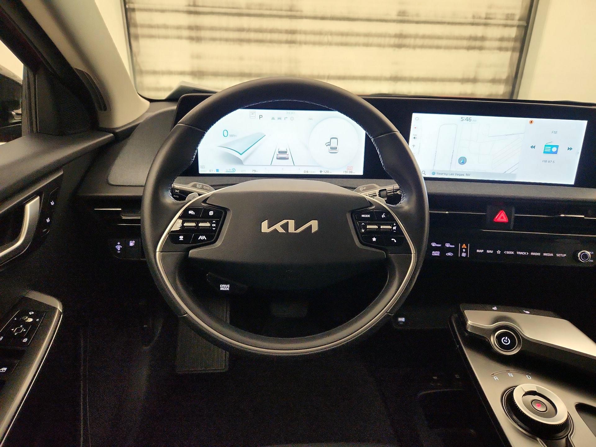 Thumbnail: 2024 Kia EV6 - 10