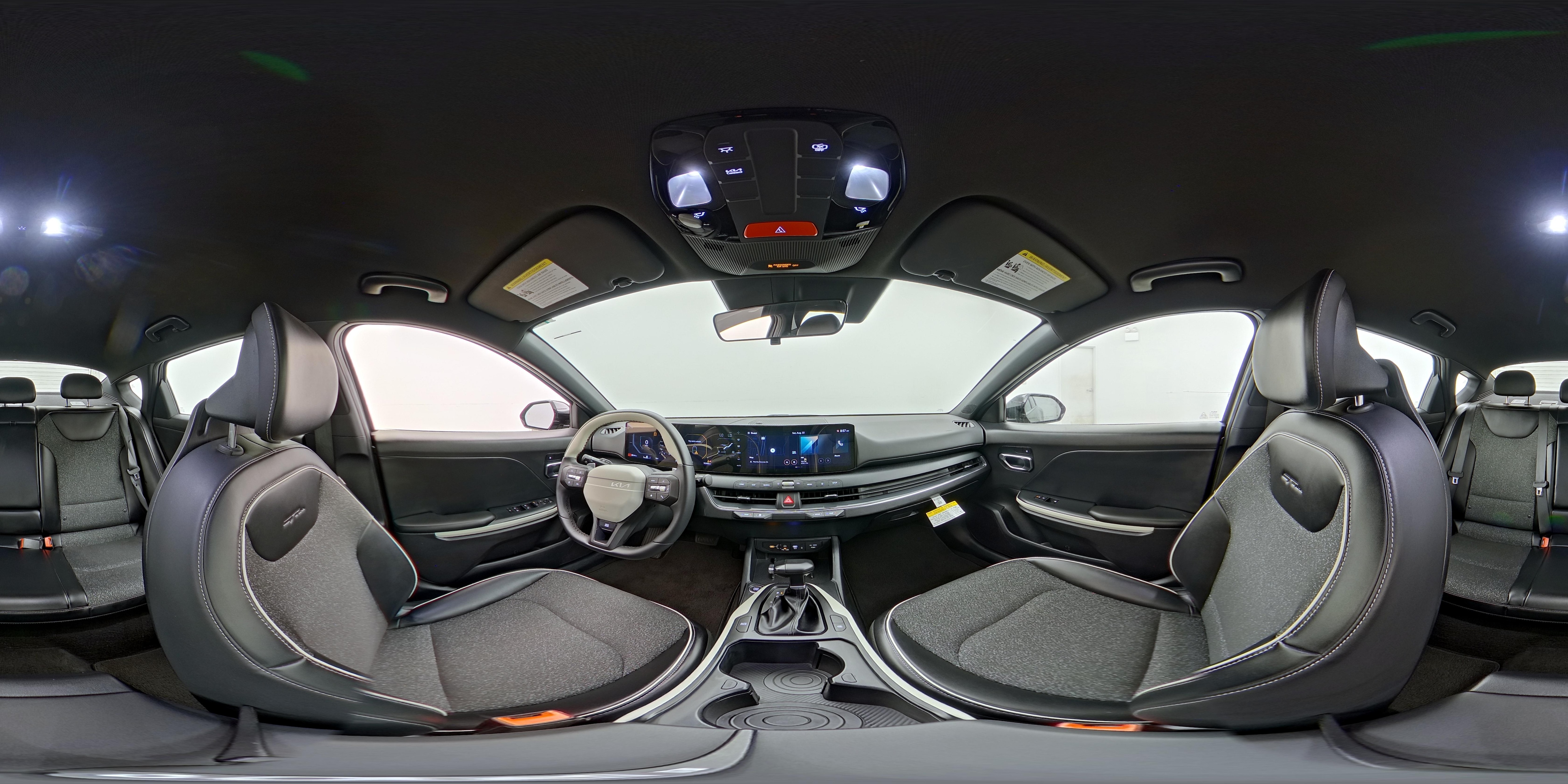 2025 Kia K4 GT-Line - Photo 25
