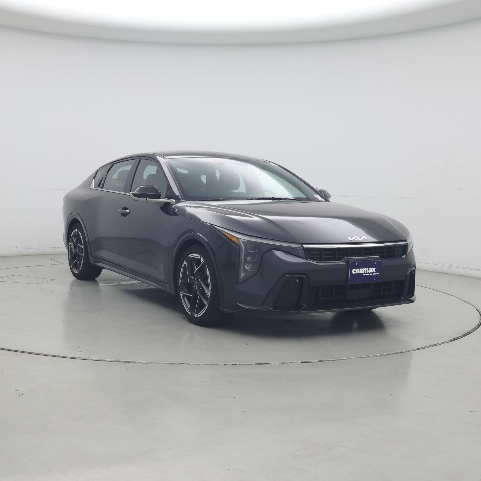 Gray 2025 Kia K4 Sedan Front-Wheel Drive Automatic