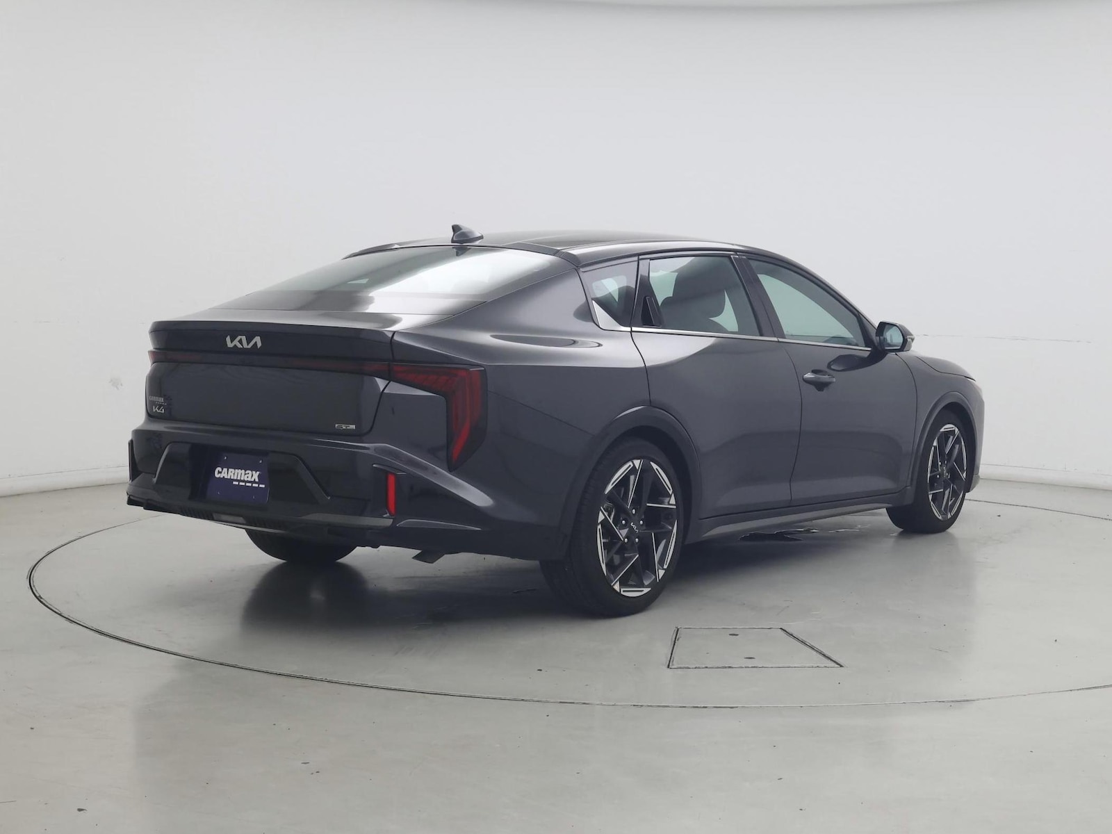 2025 Kia K4 GT-Line - Photo 9