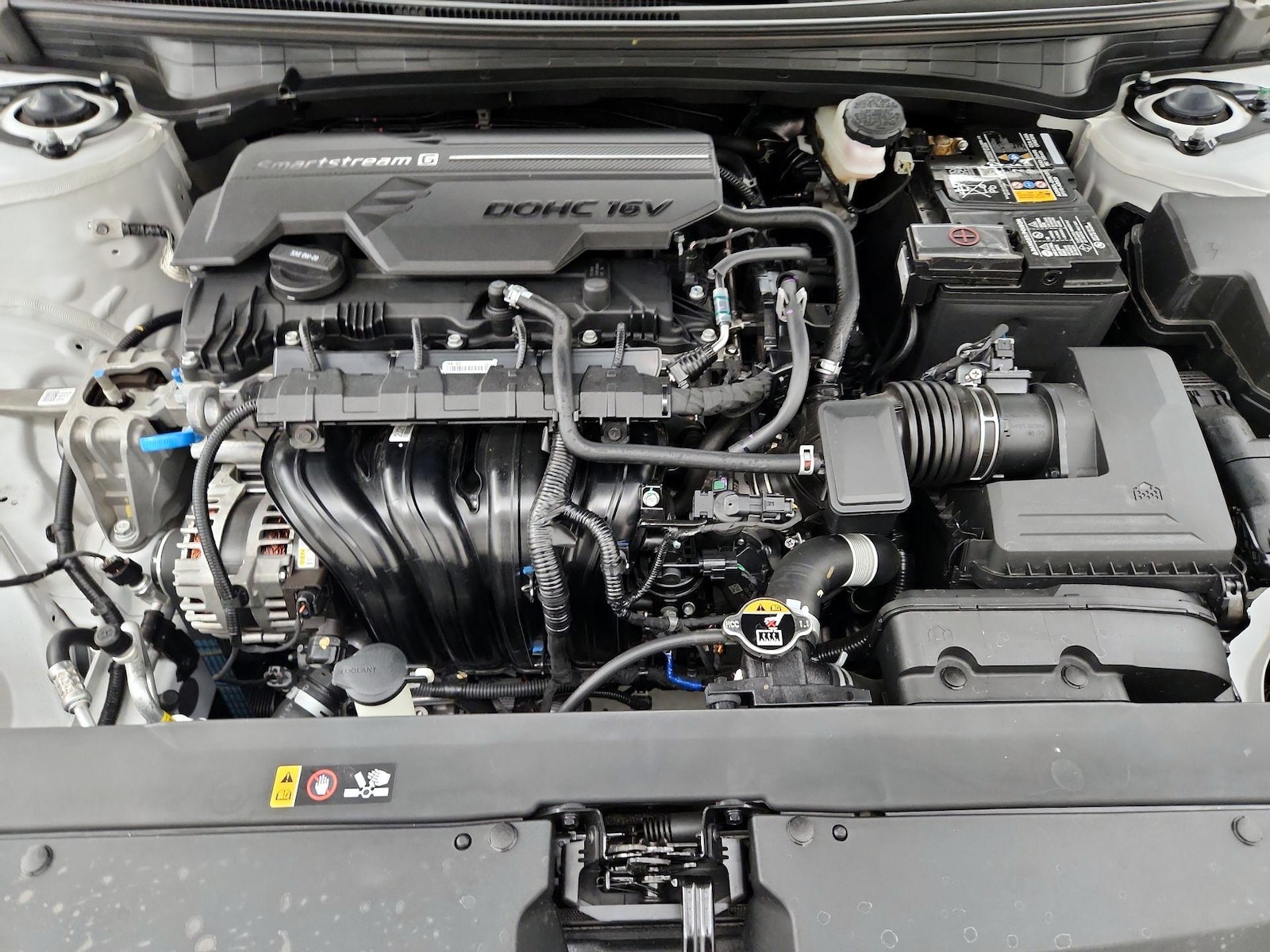 2025 Kia K4 GT-Line - Photo 24