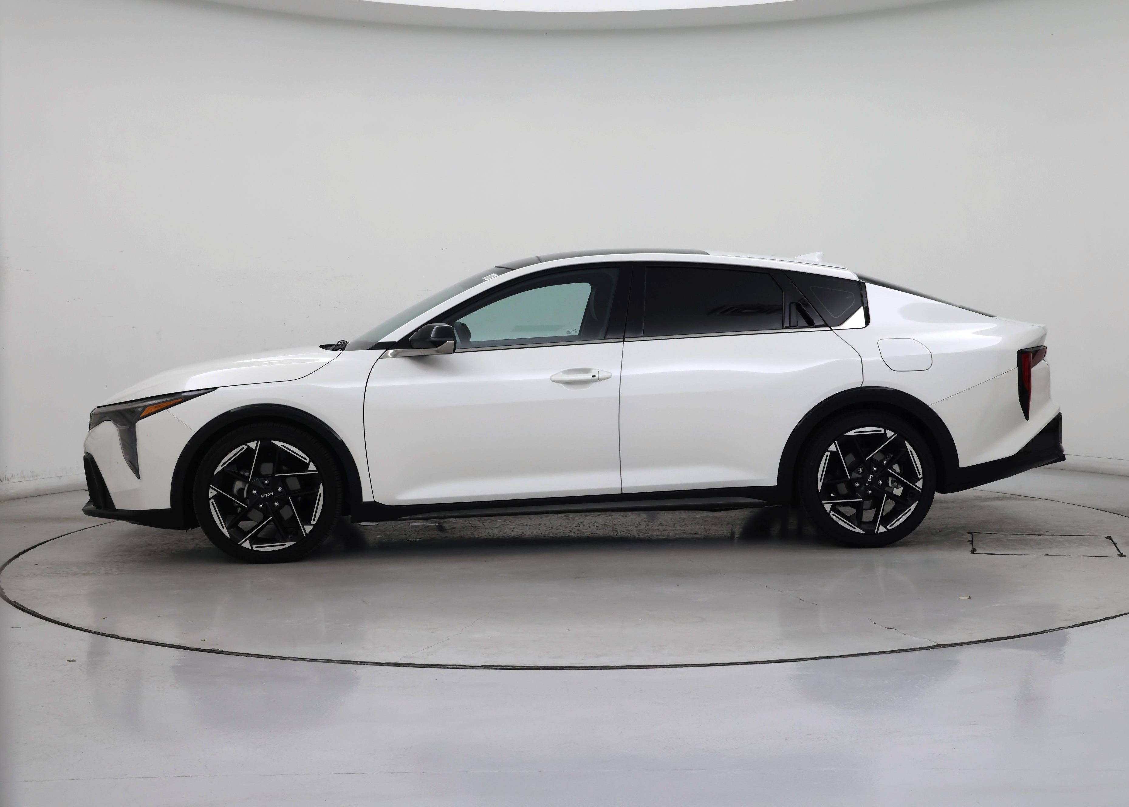 Thumbnail: 2025 Kia K4 - 3