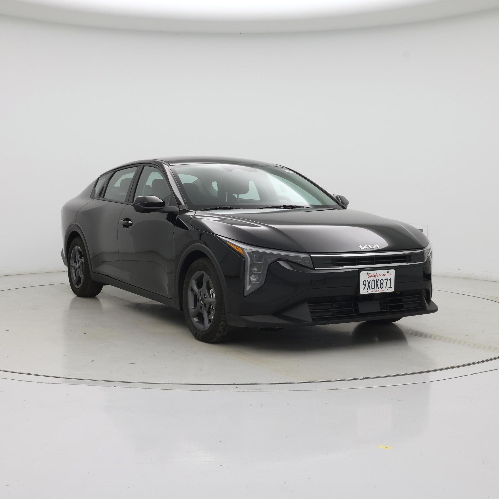 Black 2026 Kia K4 Sedan Front-Wheel Drive Automatic