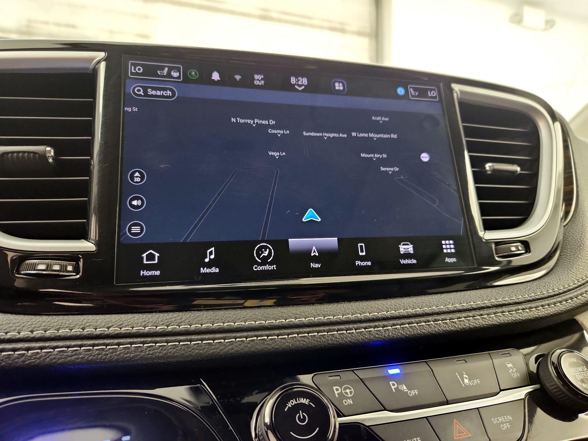 Thumbnail: 2023 Chrysler Pacifica - 14