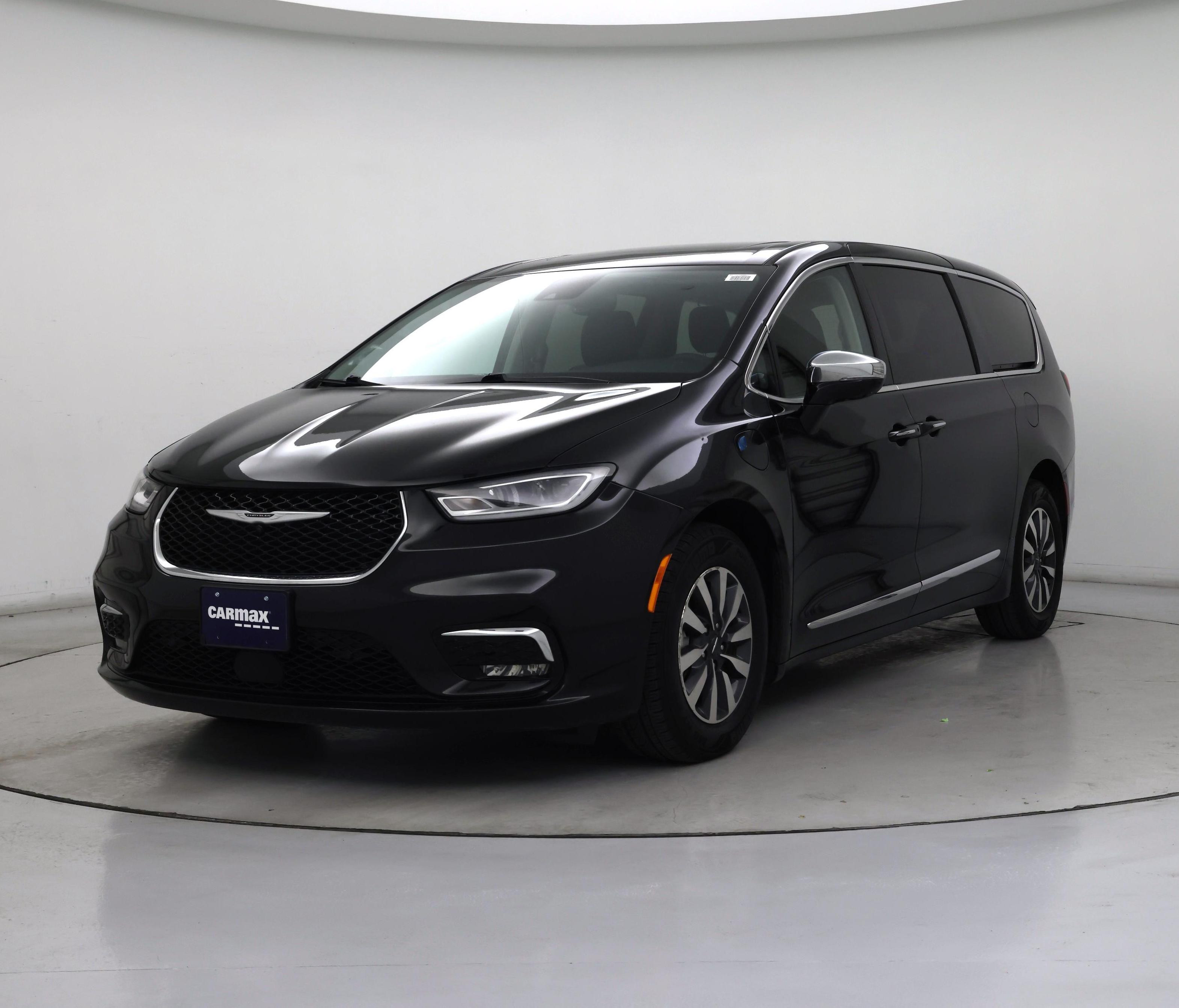 Thumbnail: 2023 Chrysler Pacifica - 4