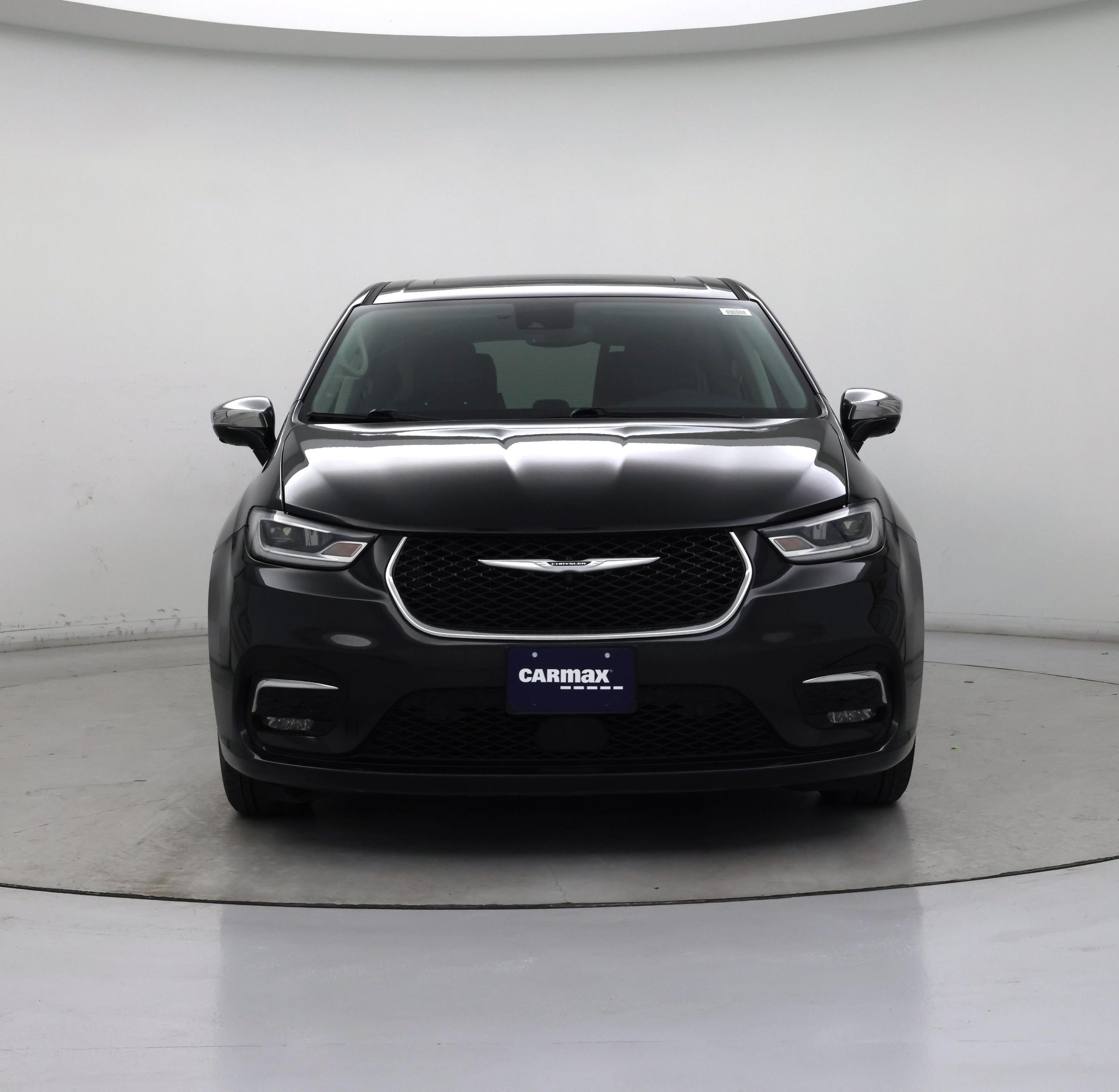 Thumbnail: 2023 Chrysler Pacifica - 5