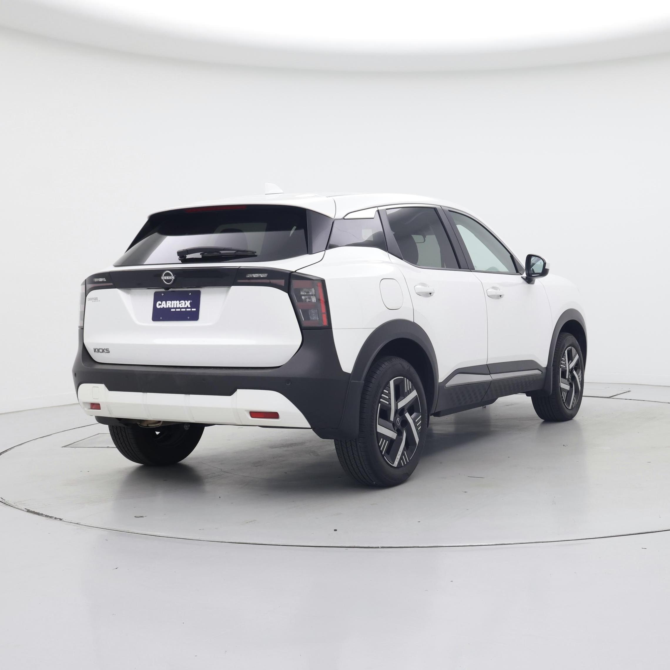 Thumbnail: 2025 Nissan Kicks - 8