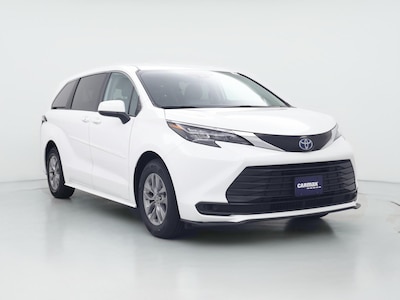 2024 Toyota Sienna Hybrid LE