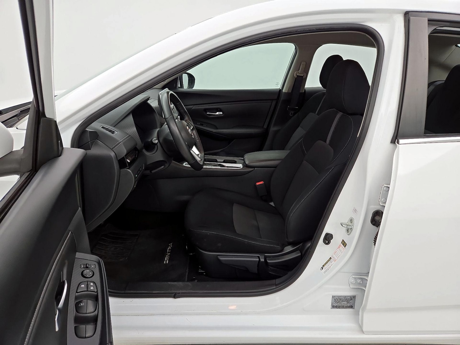2023 Nissan Sentra SV - Photo 12