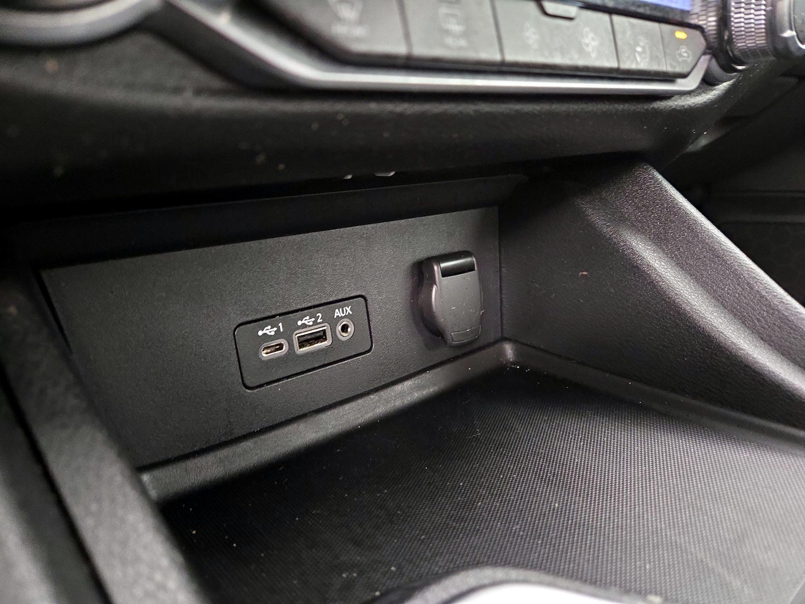 2023 Nissan Sentra SV - Photo 19