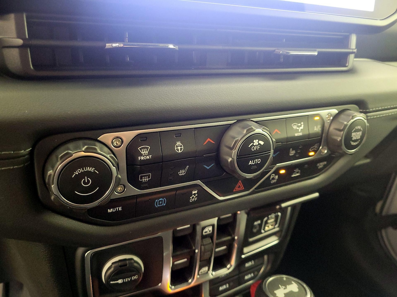 2024 Jeep Wrangler 4xe Sahara 4XE - Photo 18