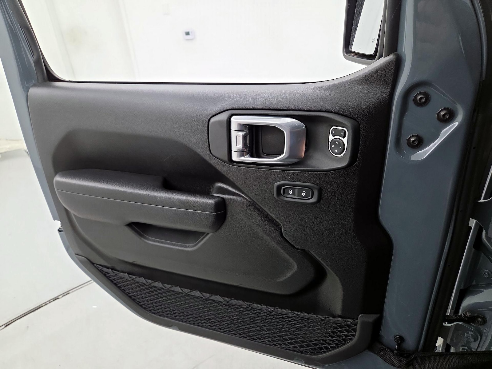 2024 Jeep Wrangler 4xe Willys 4XE - Photo 13