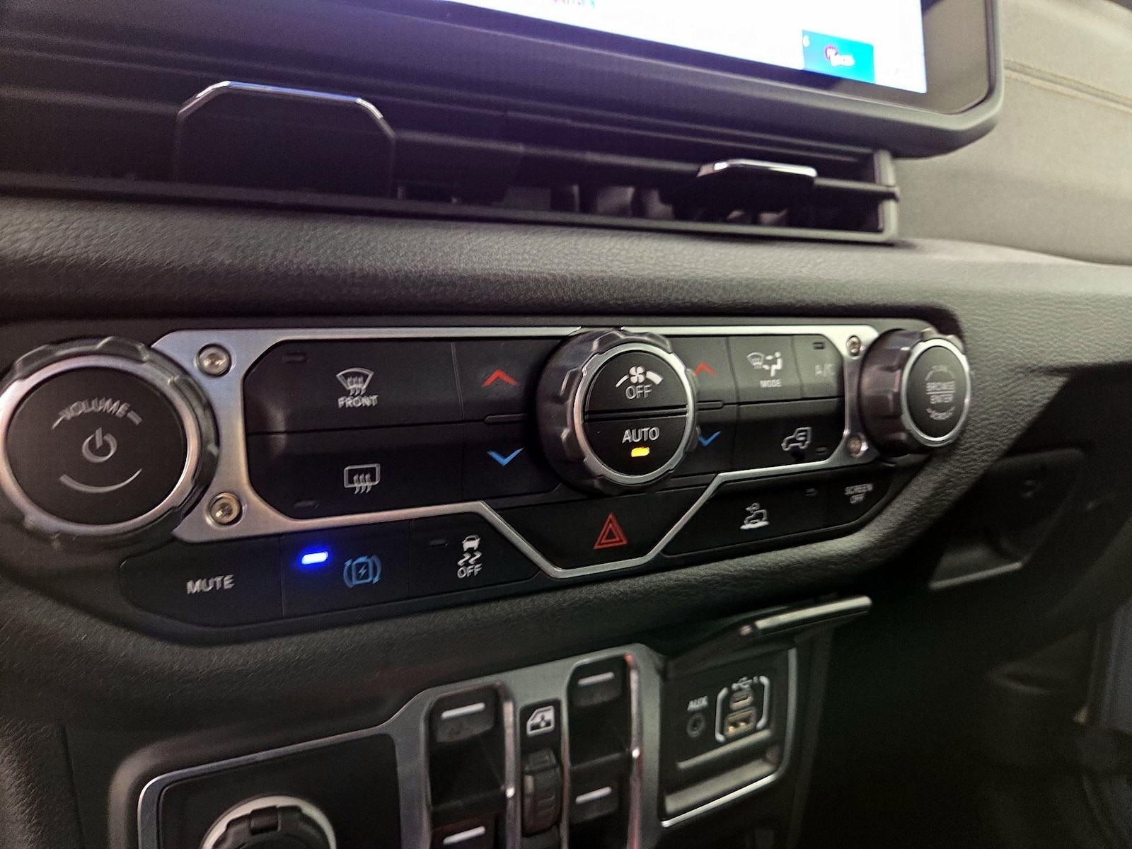 2024 Jeep Wrangler 4xe Willys 4XE - Photo 17