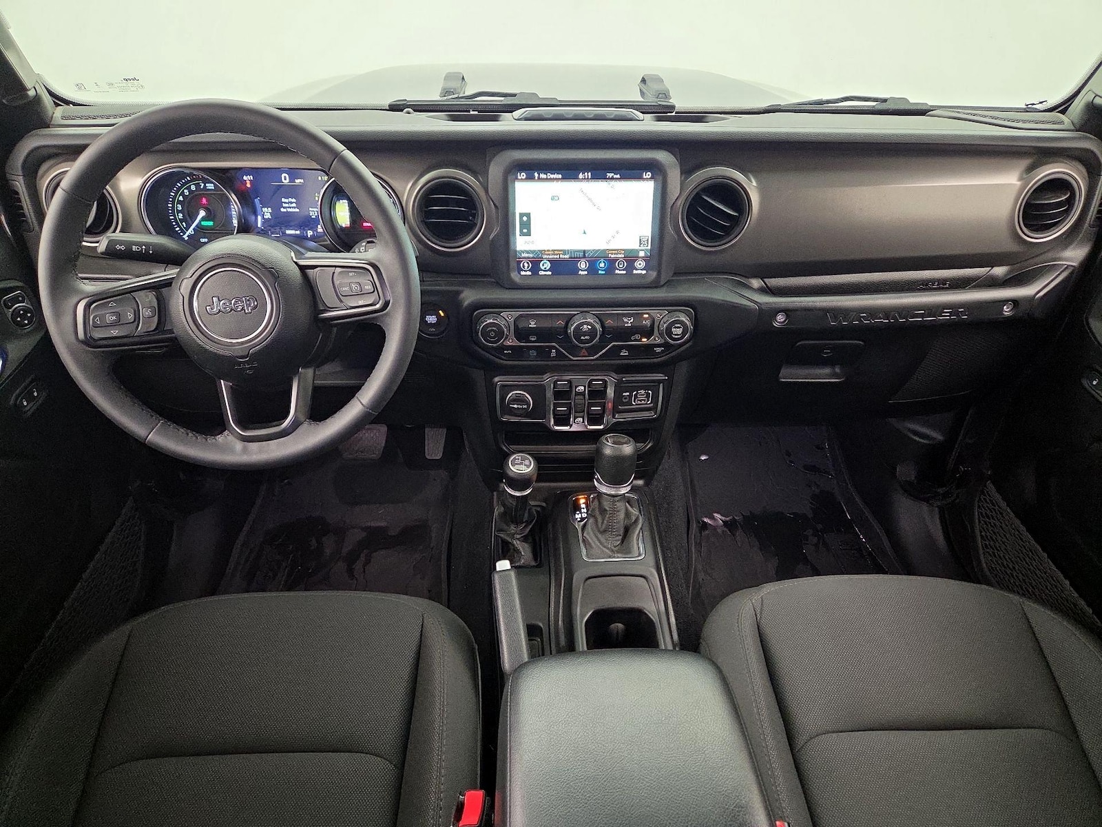 Apple CarPlay® & Android Auto™