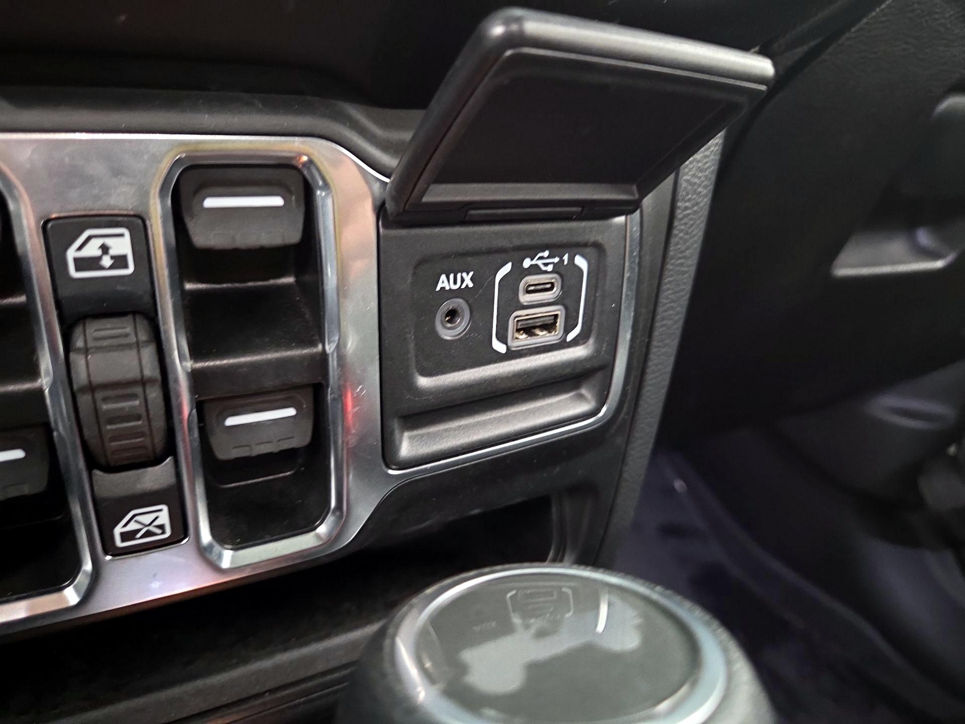 Thumbnail: 2023 Jeep Wrangler - 19