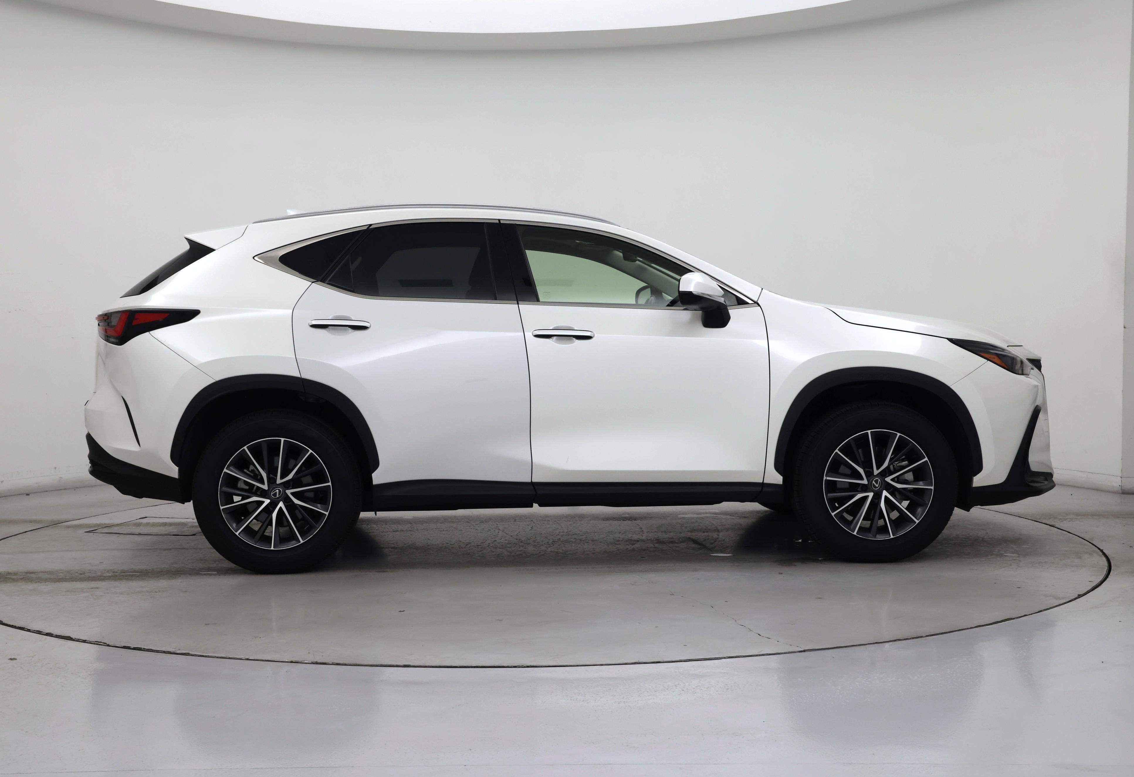 Thumbnail: 2024 Lexus NX - 7