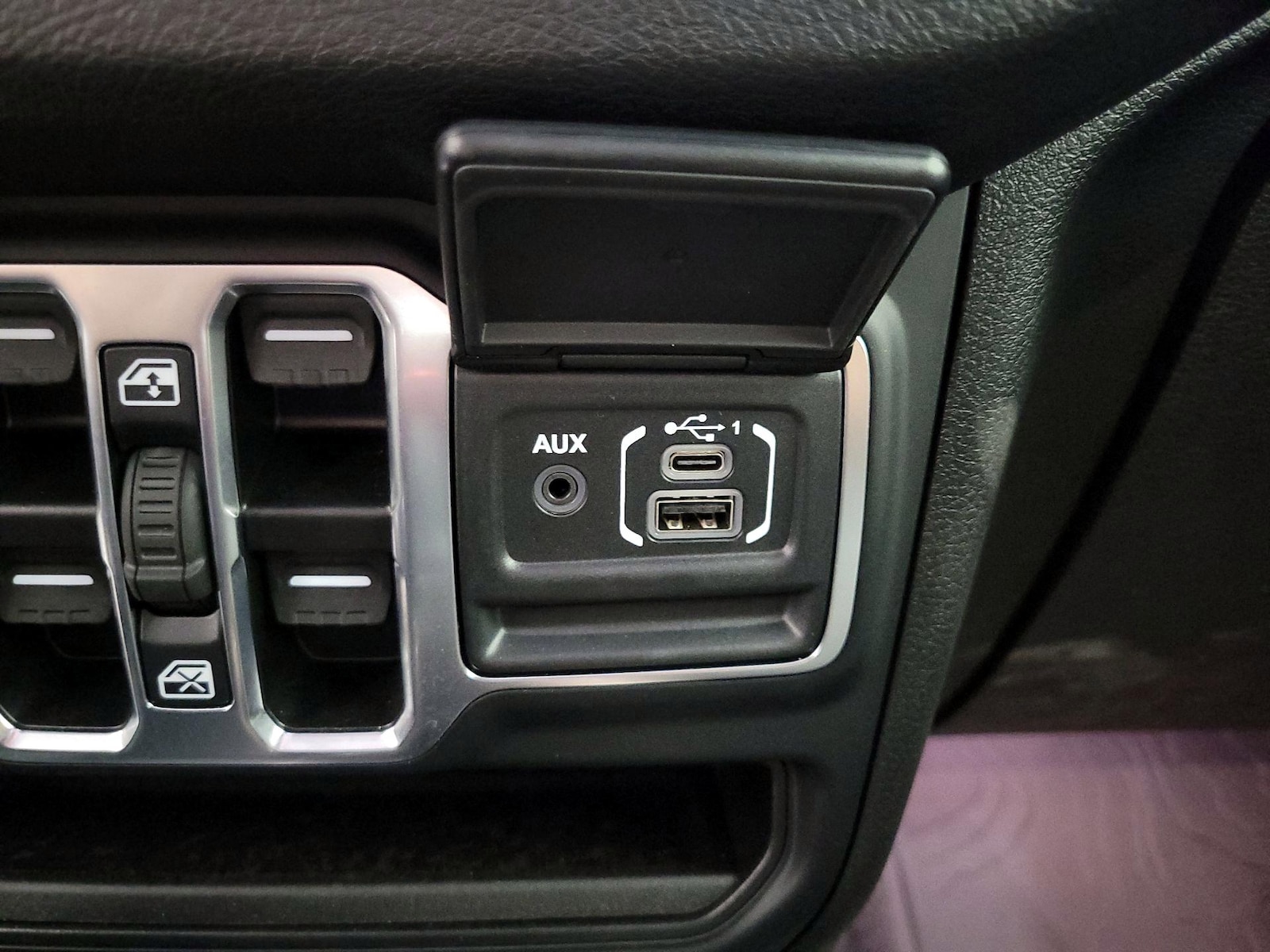 2025 Jeep Wrangler 4-Door Sport S - Photo 19