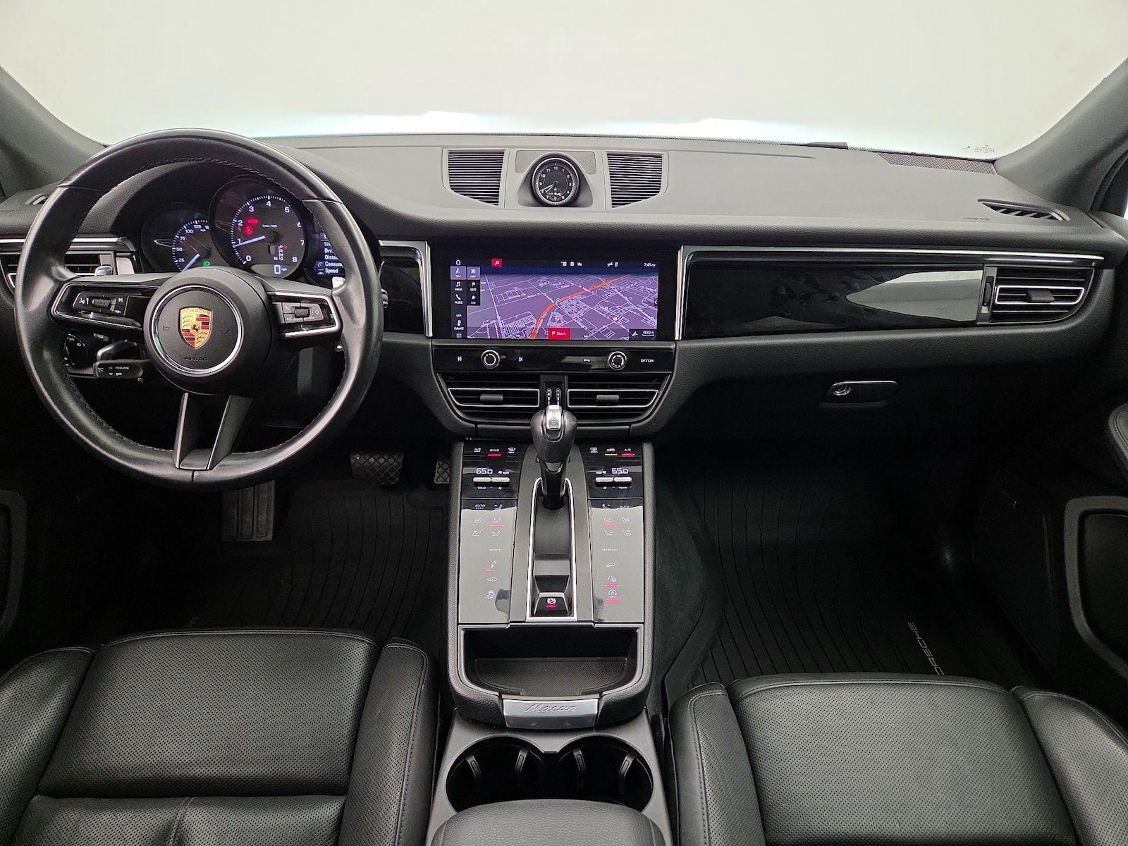 2022 Porsche Macan Base - Photo 10