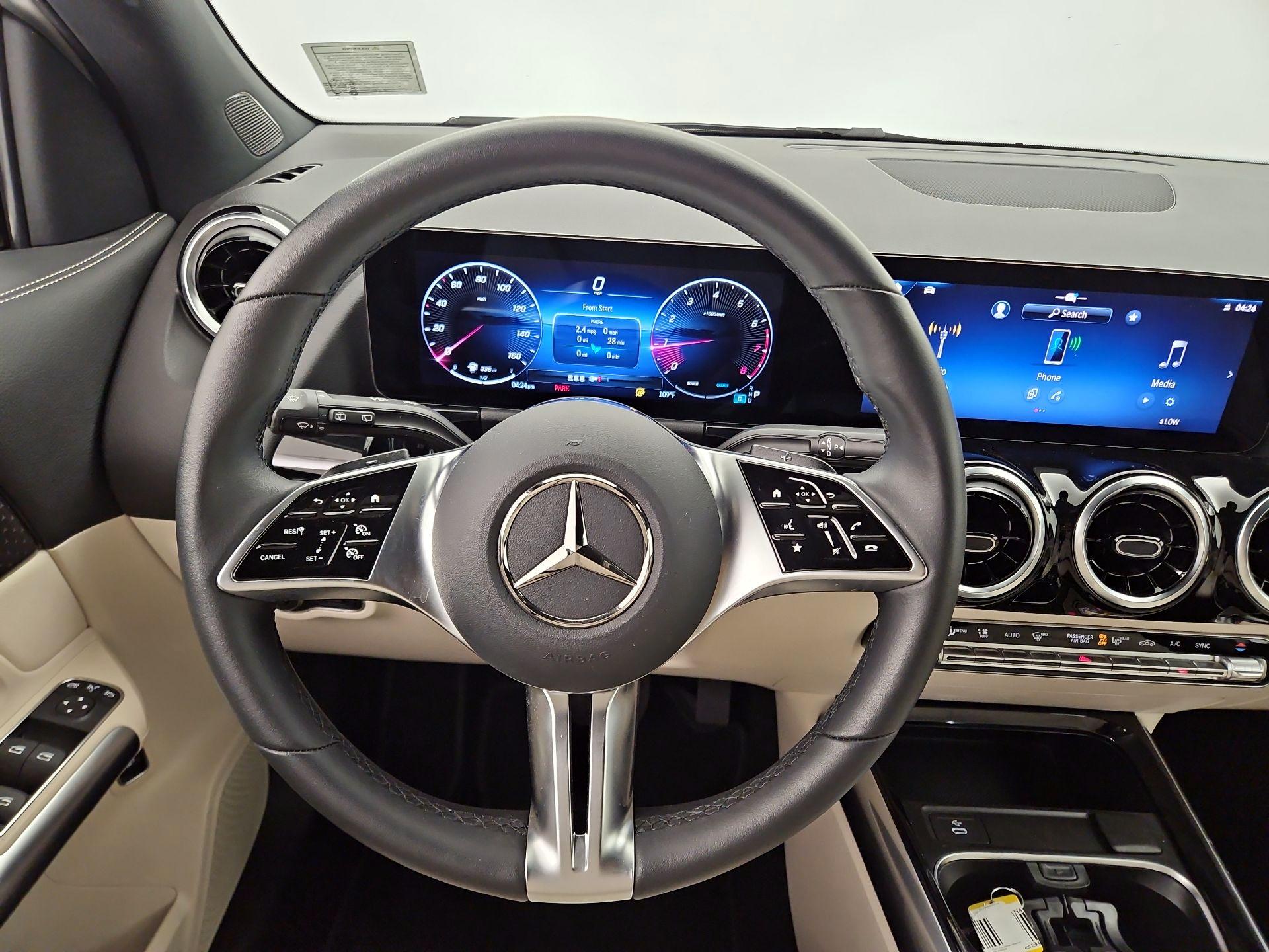 Thumbnail: 2026 Mercedes-Benz GLA - 10