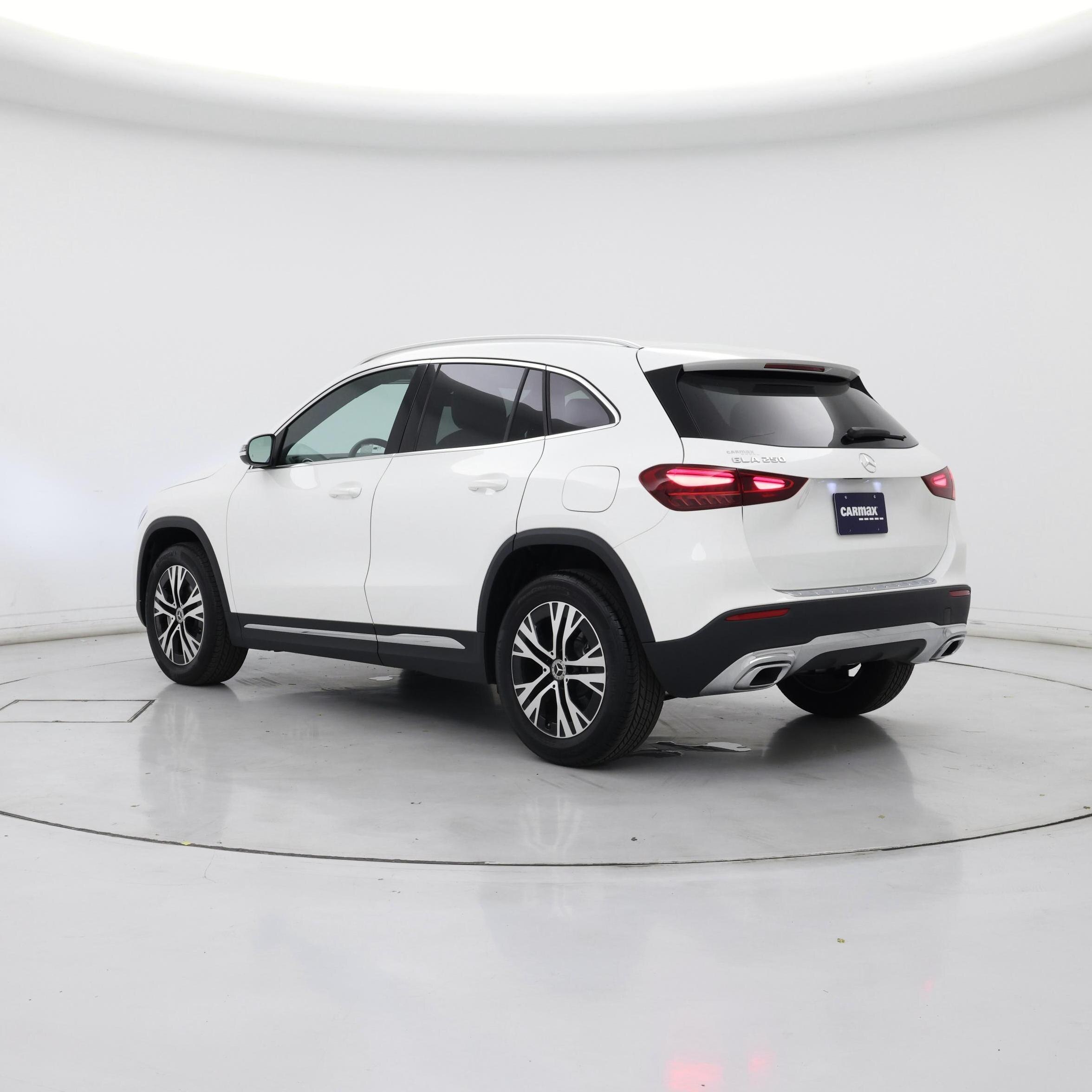 Thumbnail: 2026 Mercedes-Benz GLA - 2