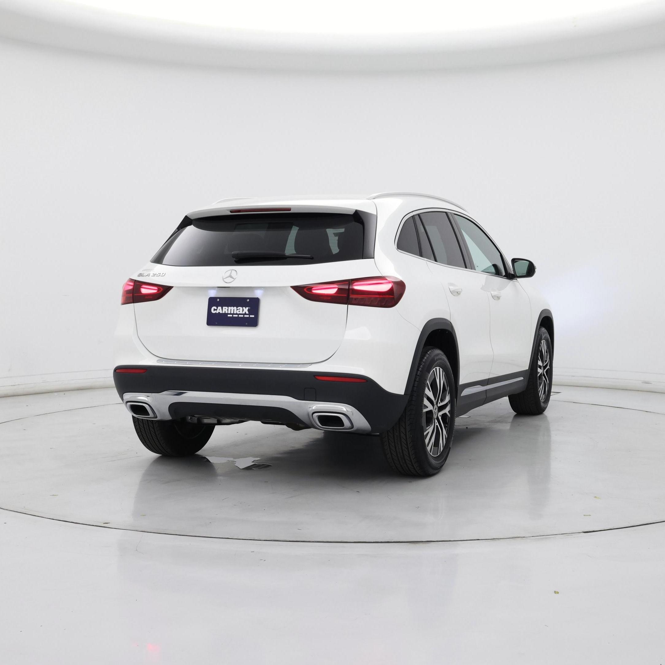 Thumbnail: 2026 Mercedes-Benz GLA - 8