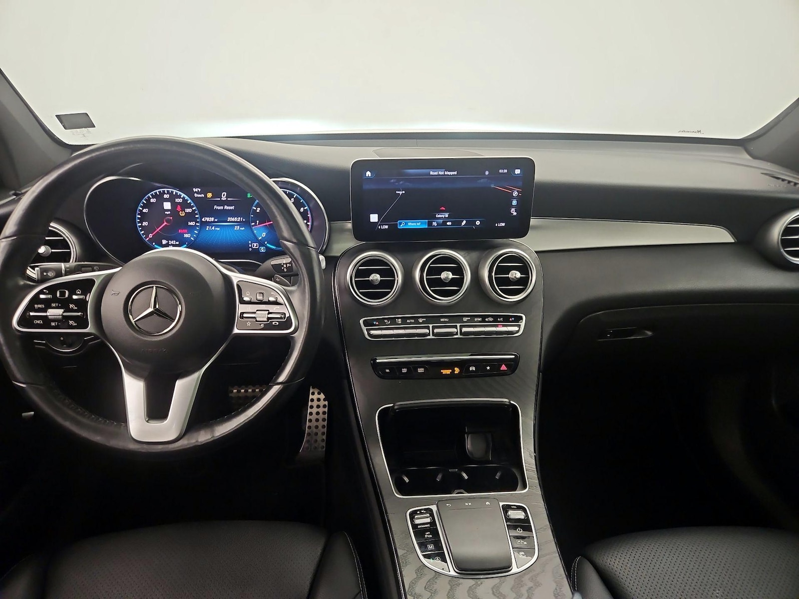 2022 Mercedes-Benz GLC GLC300 - Photo 10