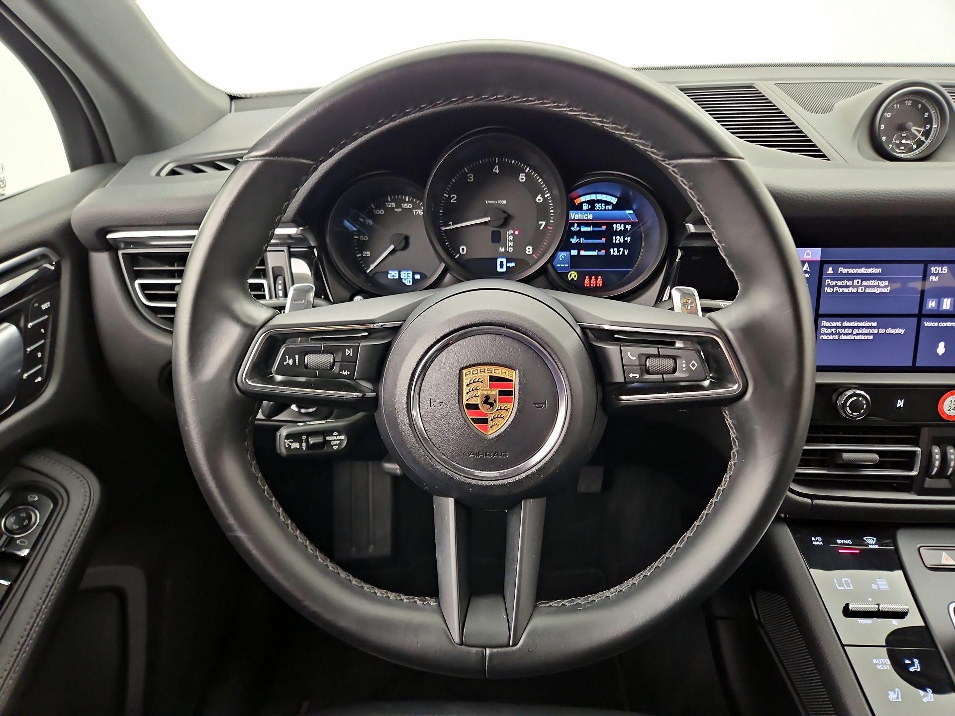 Thumbnail: 2024 Porsche Macan - 10