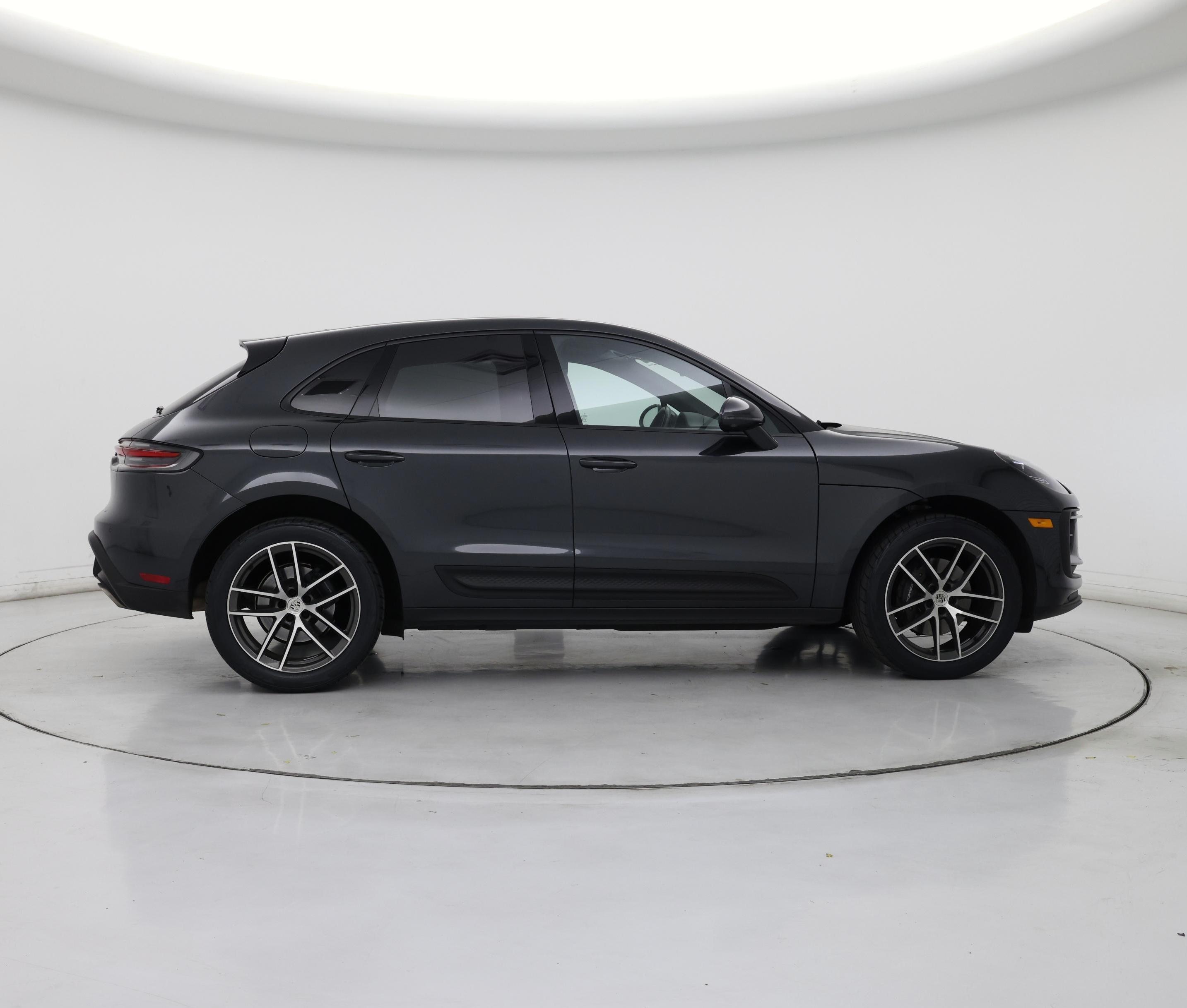 Thumbnail: 2024 Porsche Macan - 7