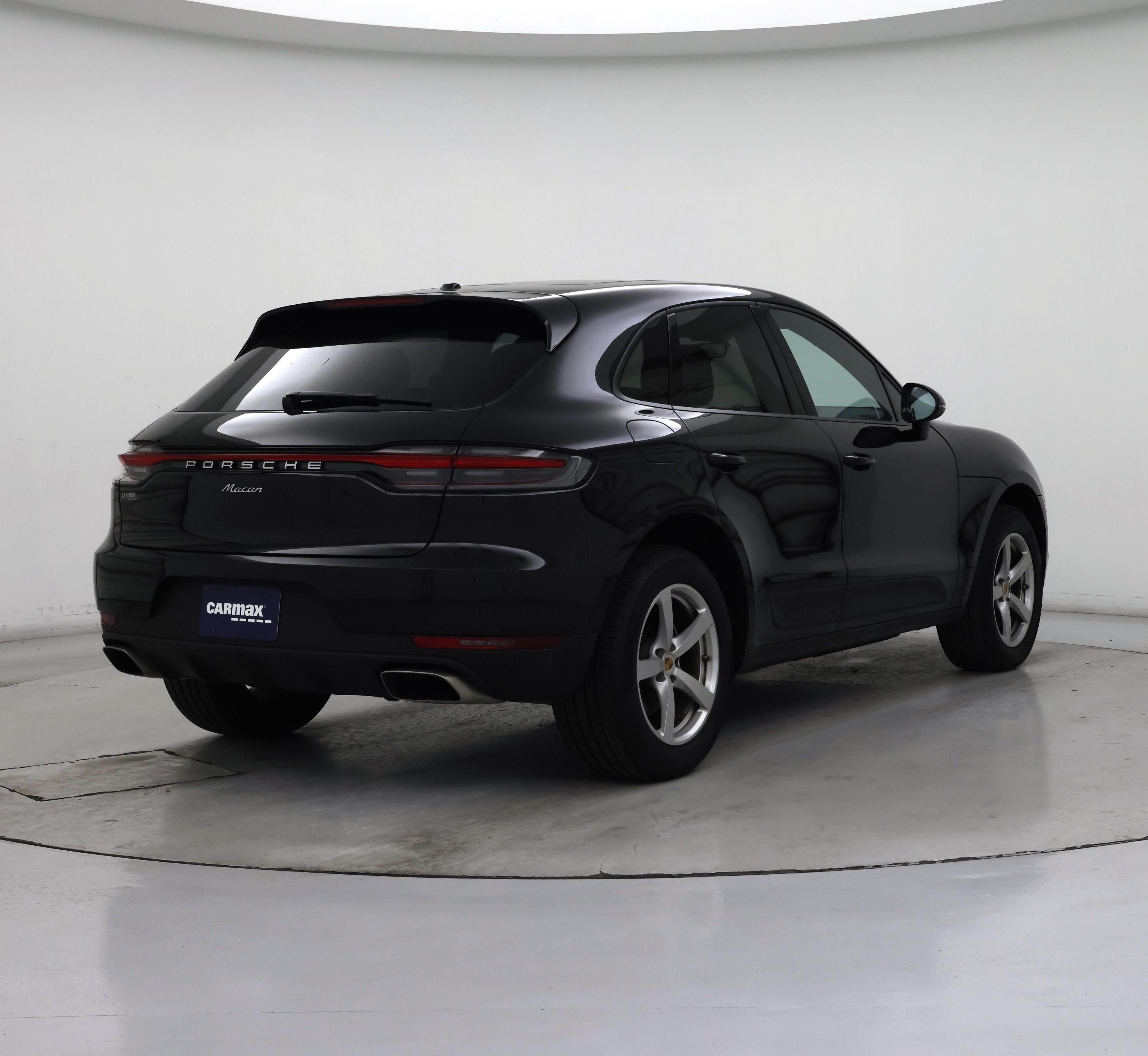 Thumbnail: 2021 Porsche Macan - 8