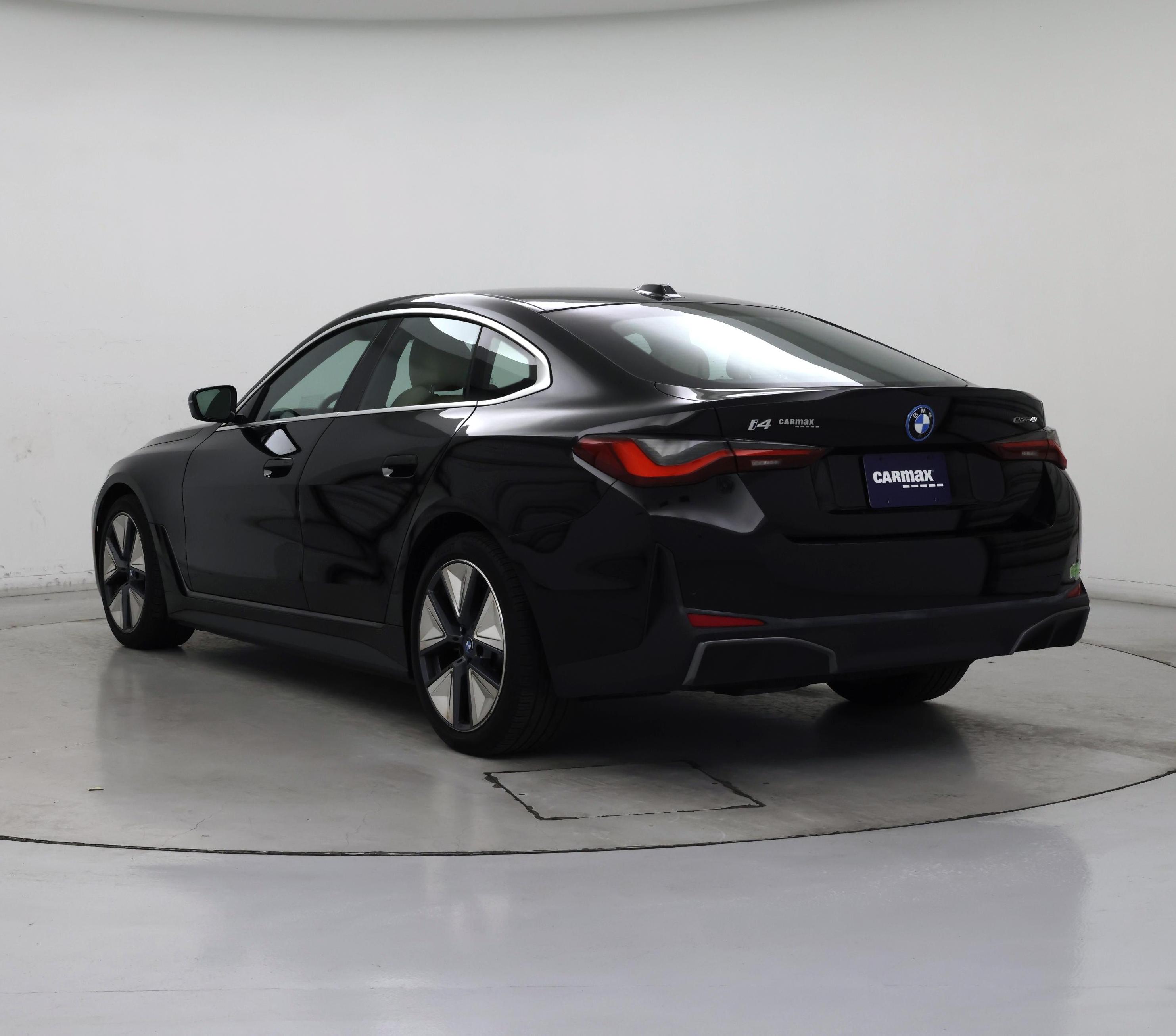Thumbnail: 2023 BMW i4 - 2