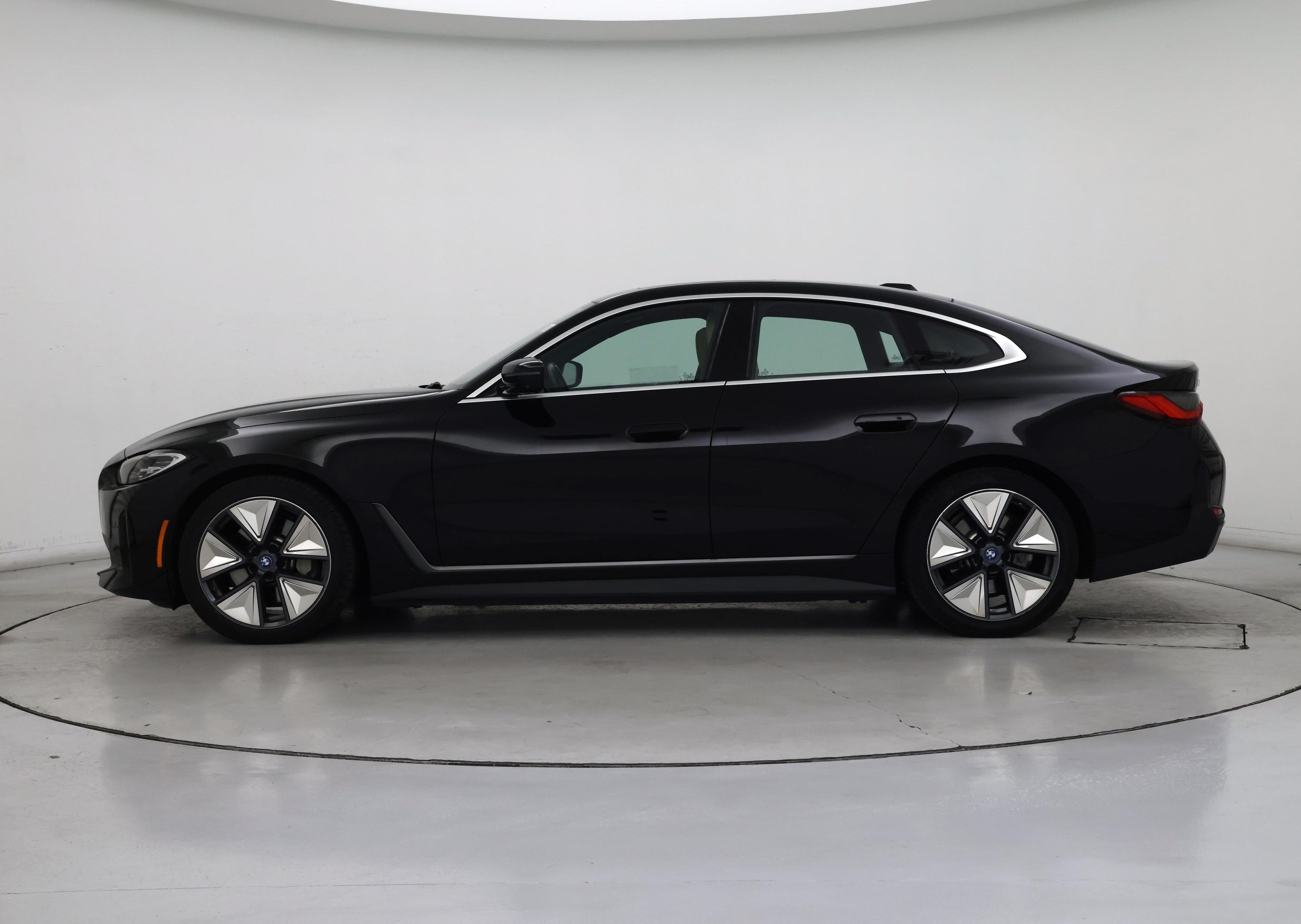 Thumbnail: 2023 BMW i4 - 3