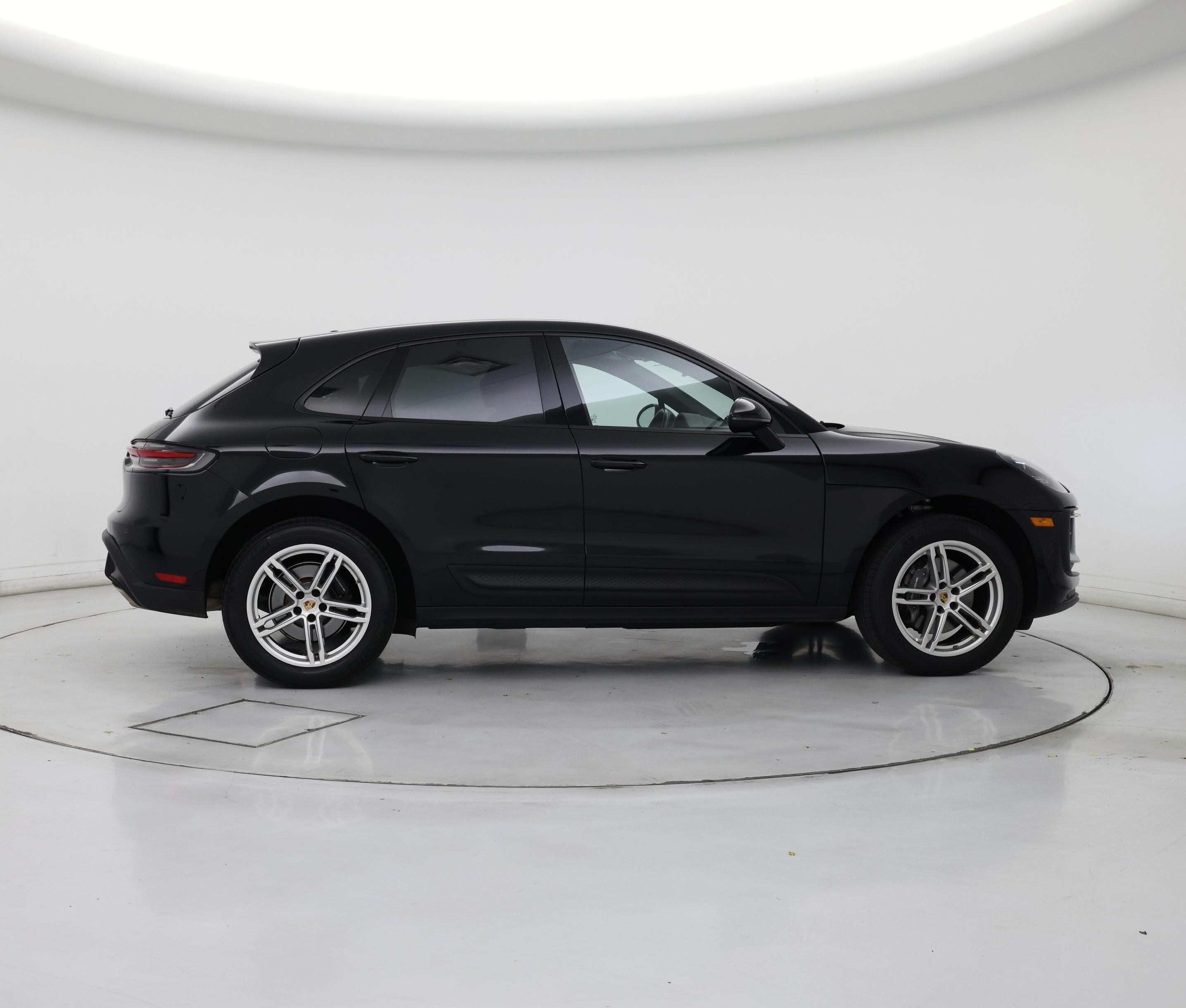 Thumbnail: 2024 Porsche Macan - 7