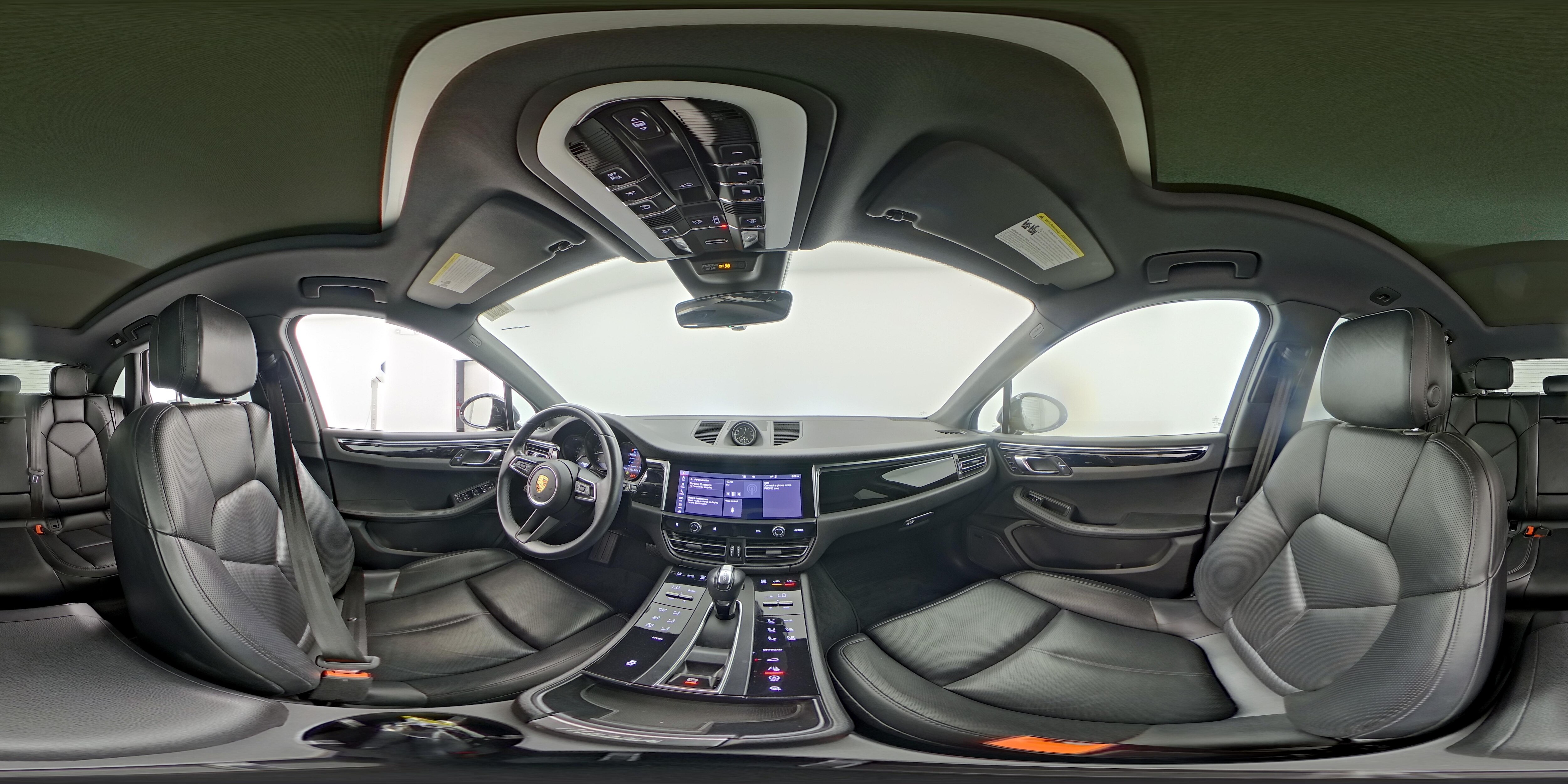 2024 Porsche Macan T - Photo 20
