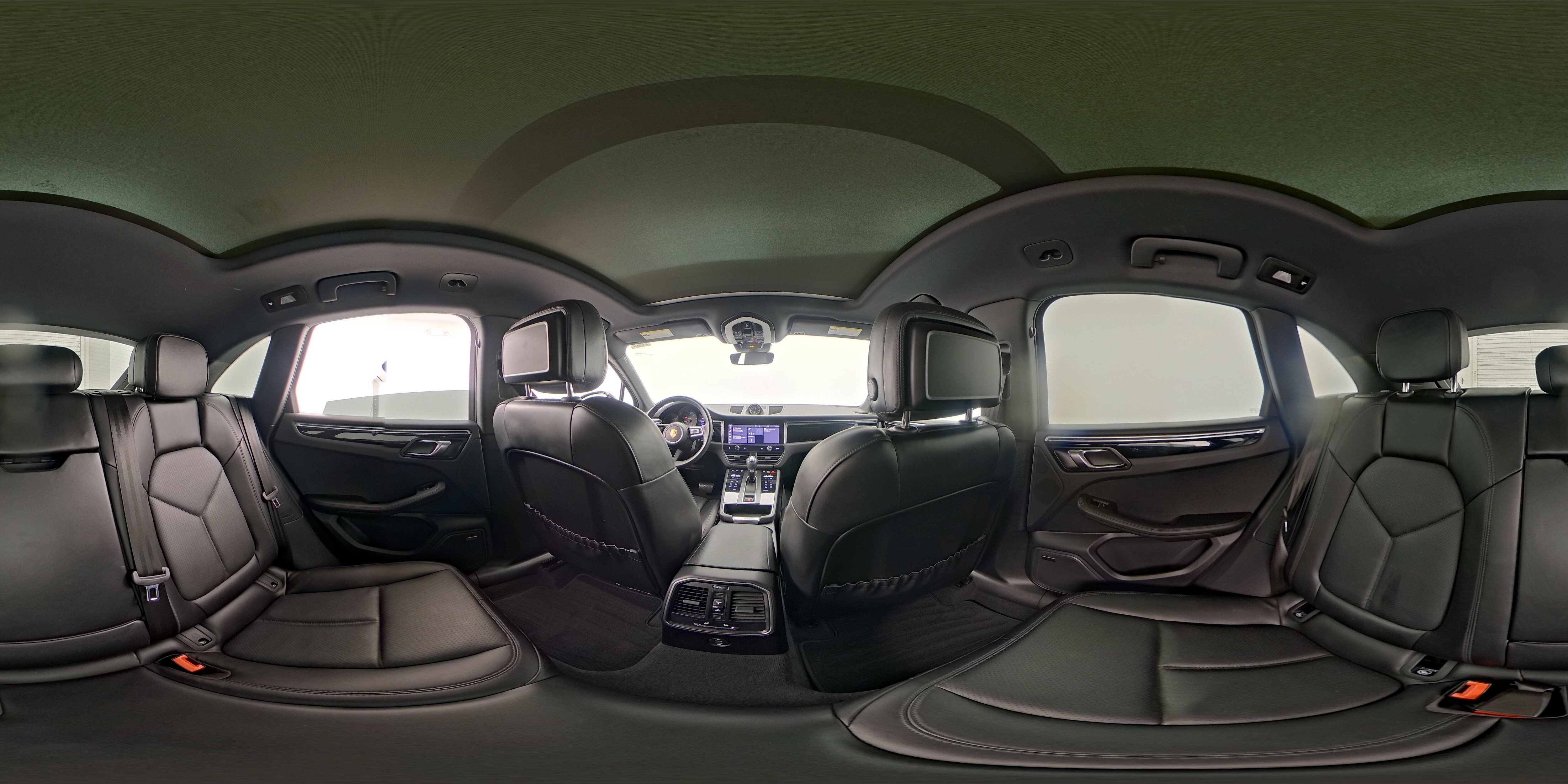 2024 Porsche Macan T - Photo 21