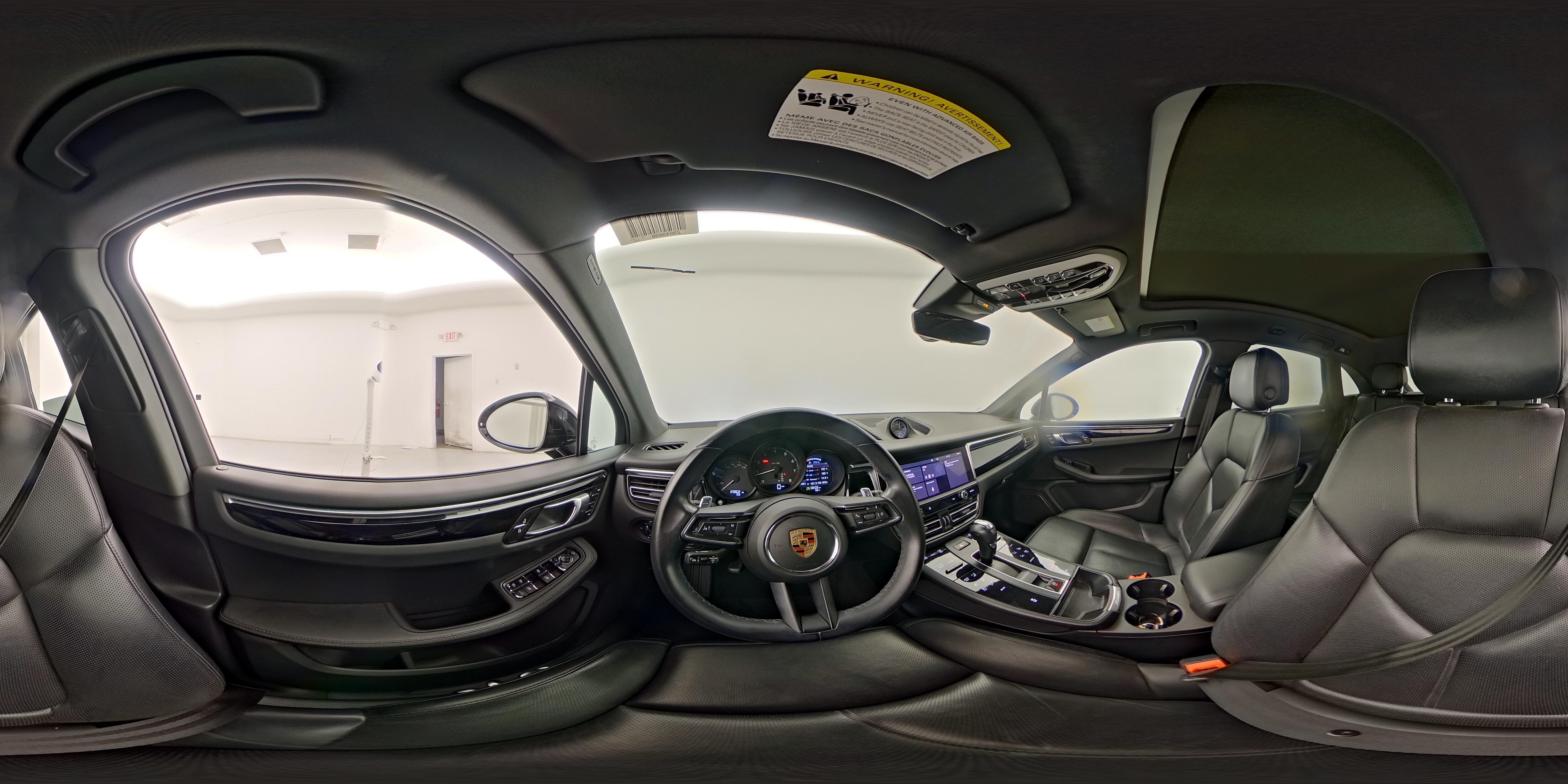 2024 Porsche Macan T - Photo 22
