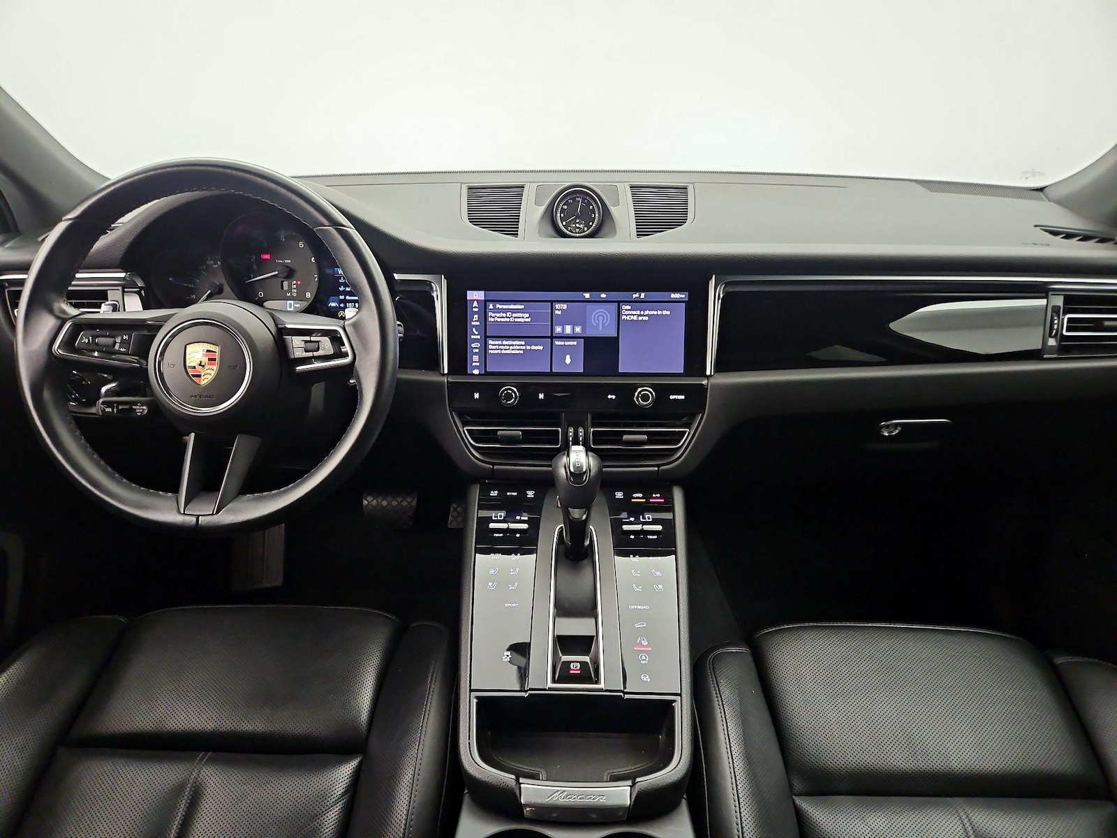 2024 Porsche Macan T - Photo 10