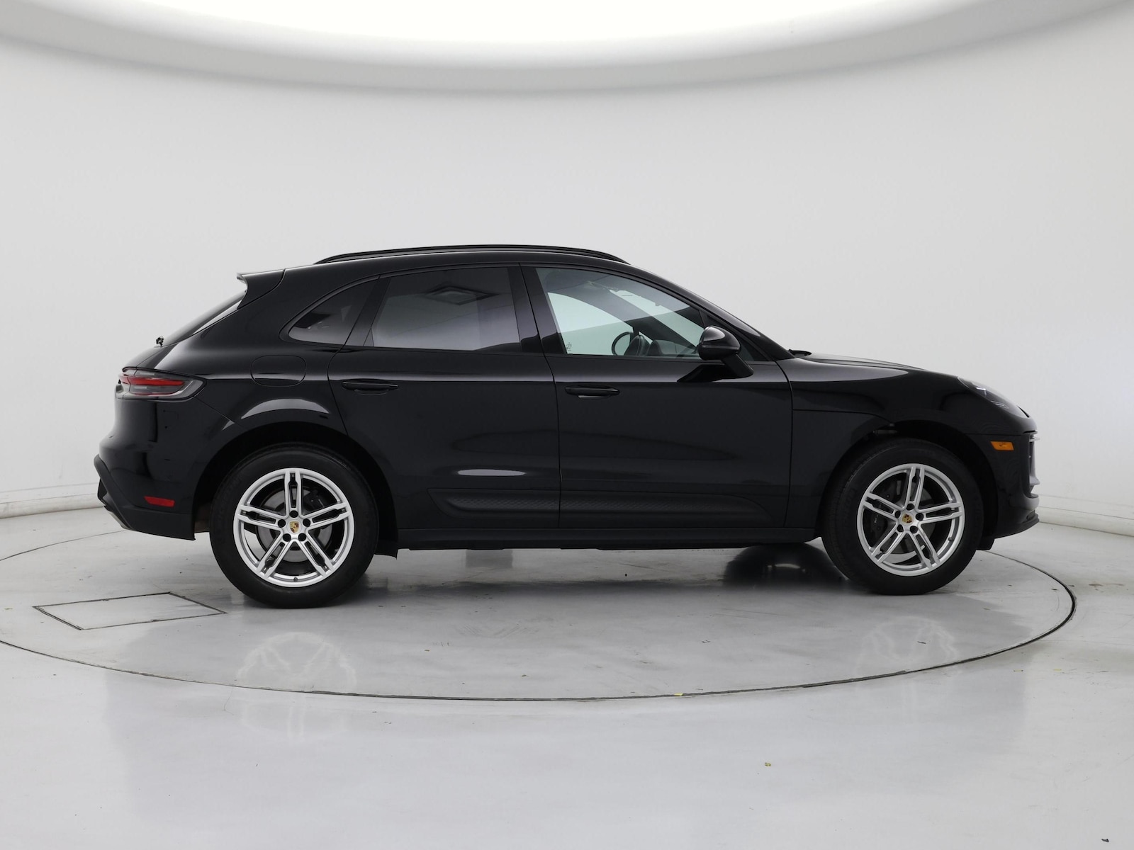 2024 Porsche Macan T - Photo 8