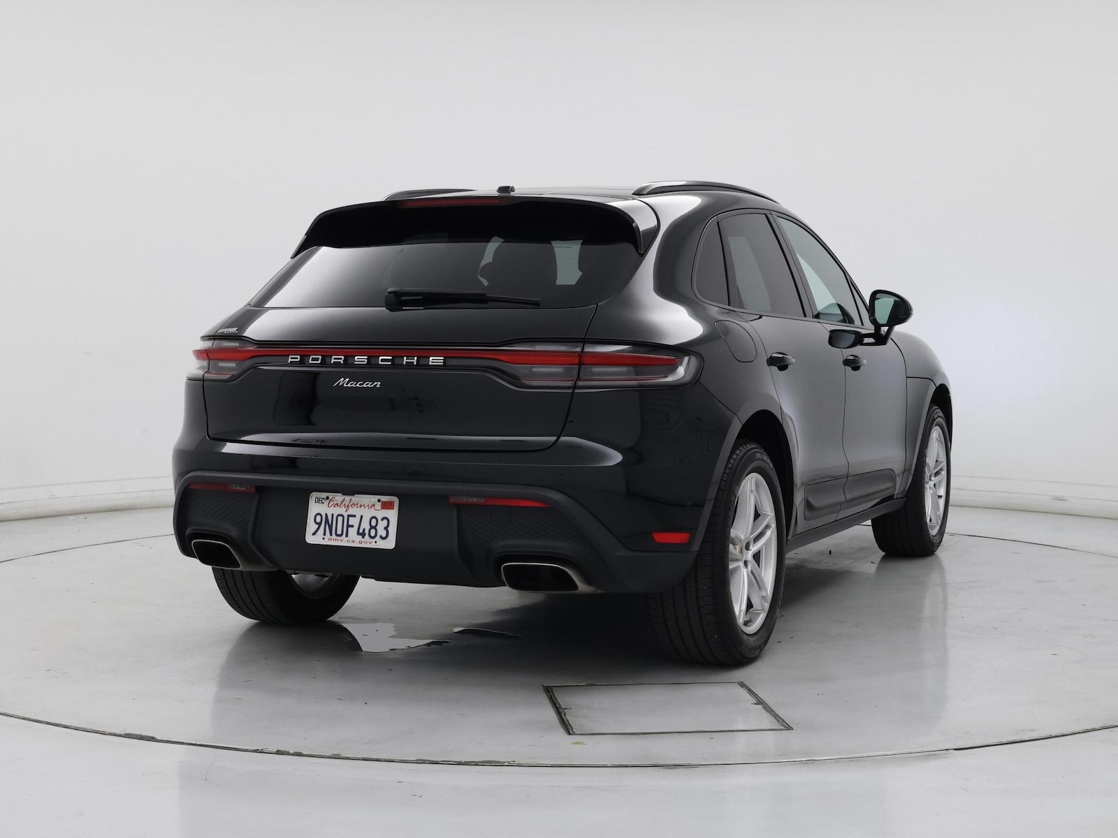 2024 Porsche Macan T - Photo 9
