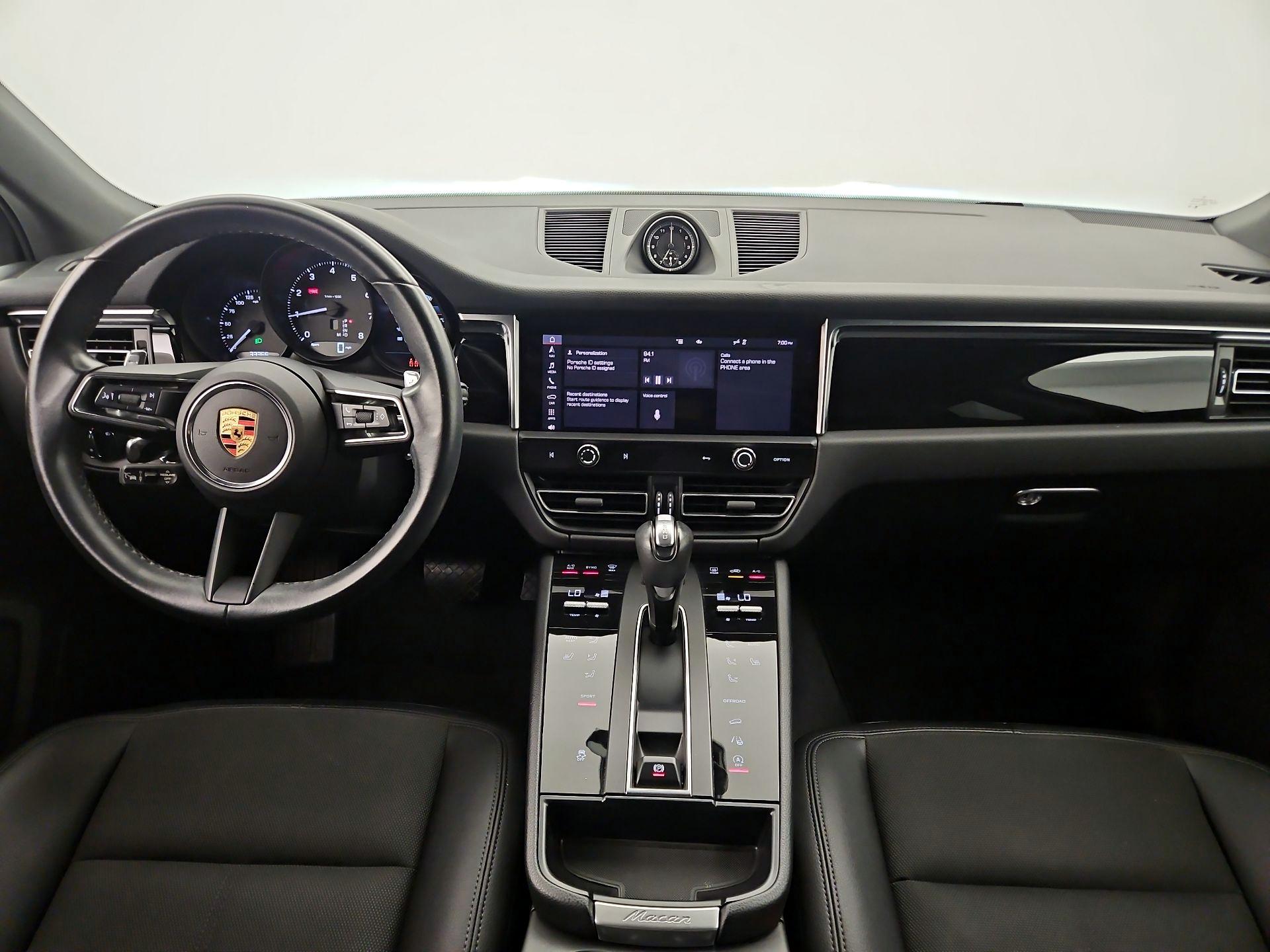 Thumbnail: 2024 Porsche Macan - 9