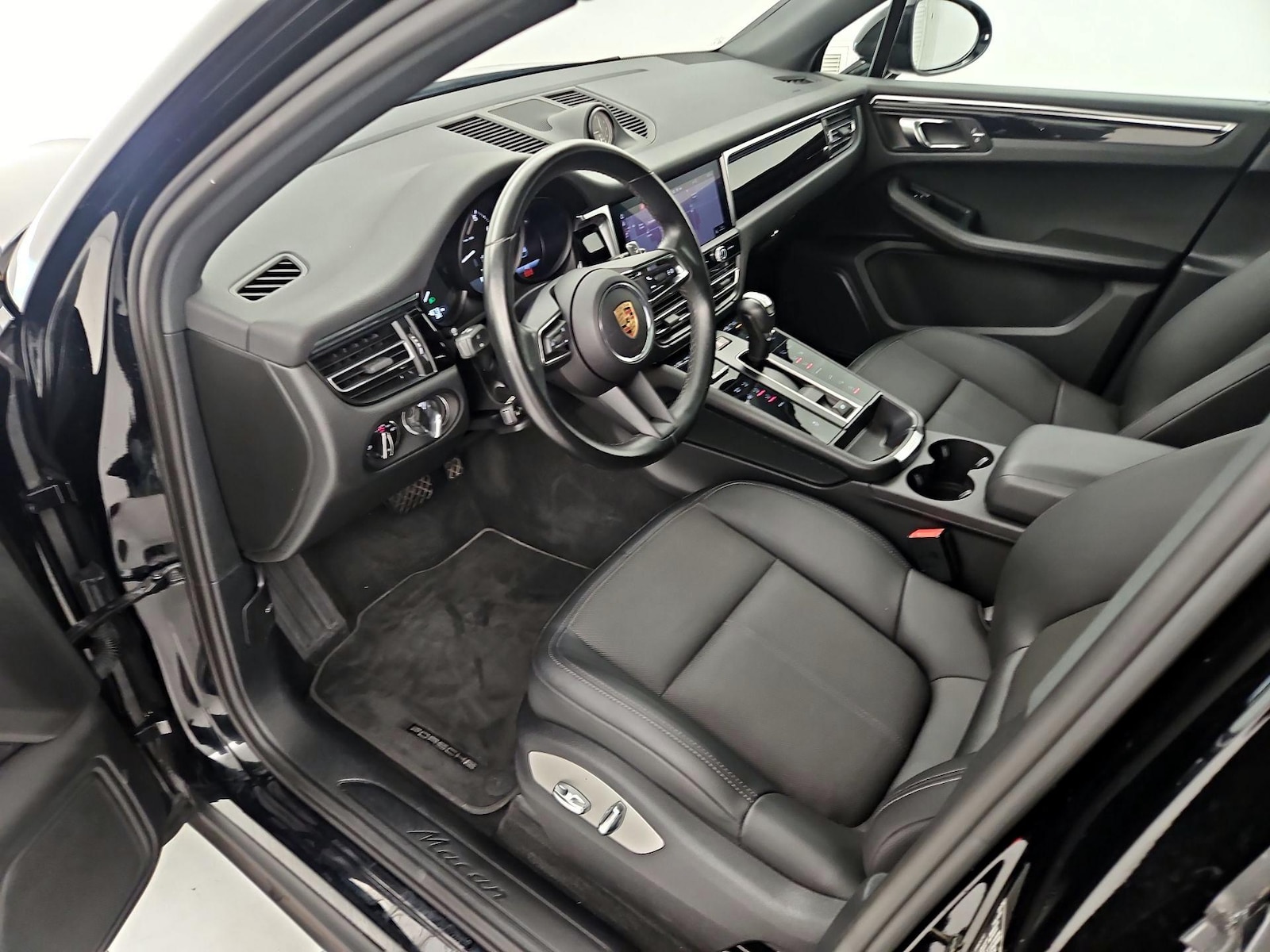 2024 Porsche Macan Base - Photo 12
